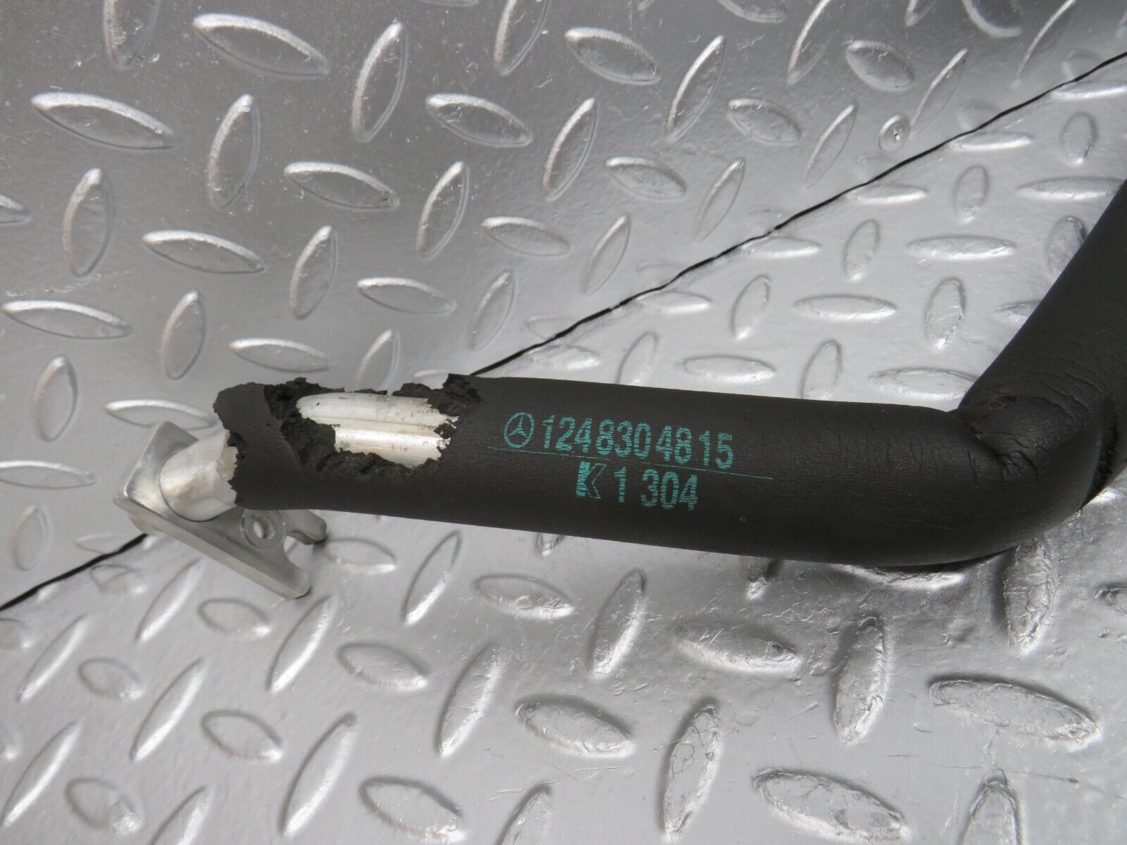 31332 Mercedes-Benz S124 Wagon 220TE Air Conditioning Hose Pipe 1248304815