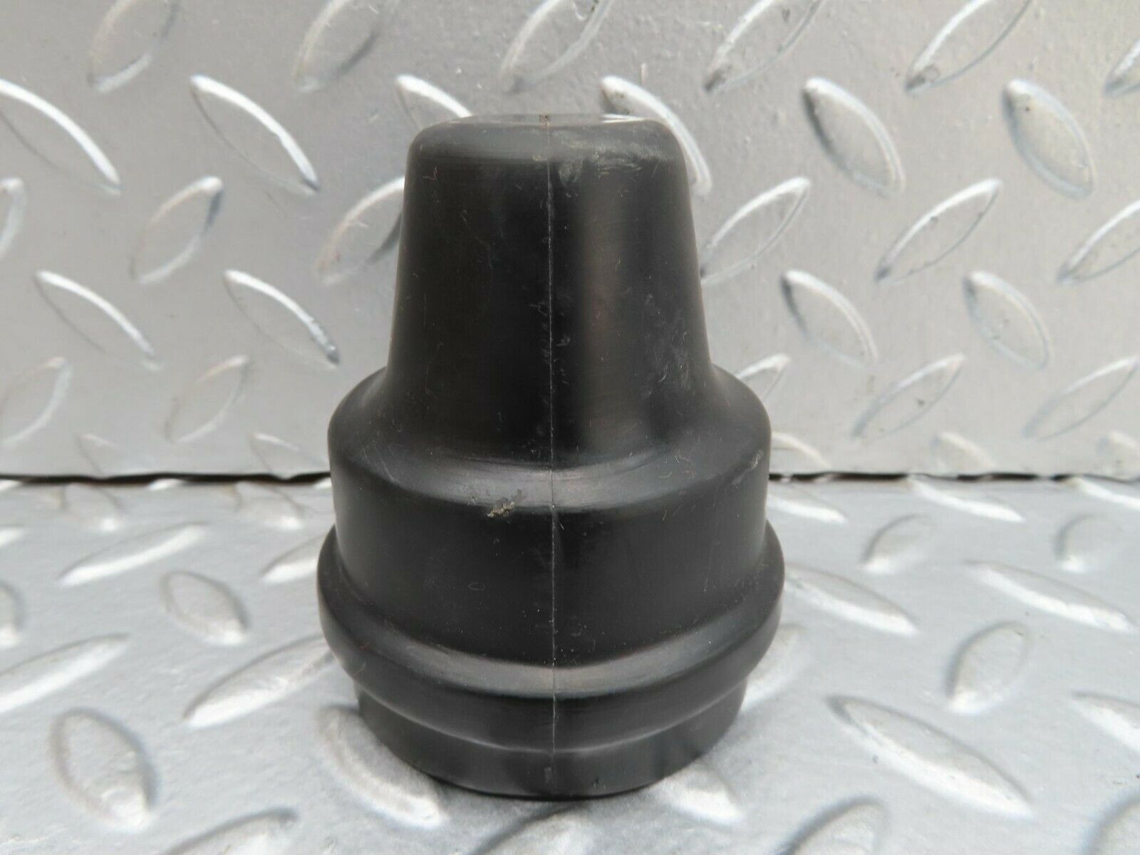 15462 Mercedes-Benz W123 230E Ignition Coil Protective Cap 0001581785