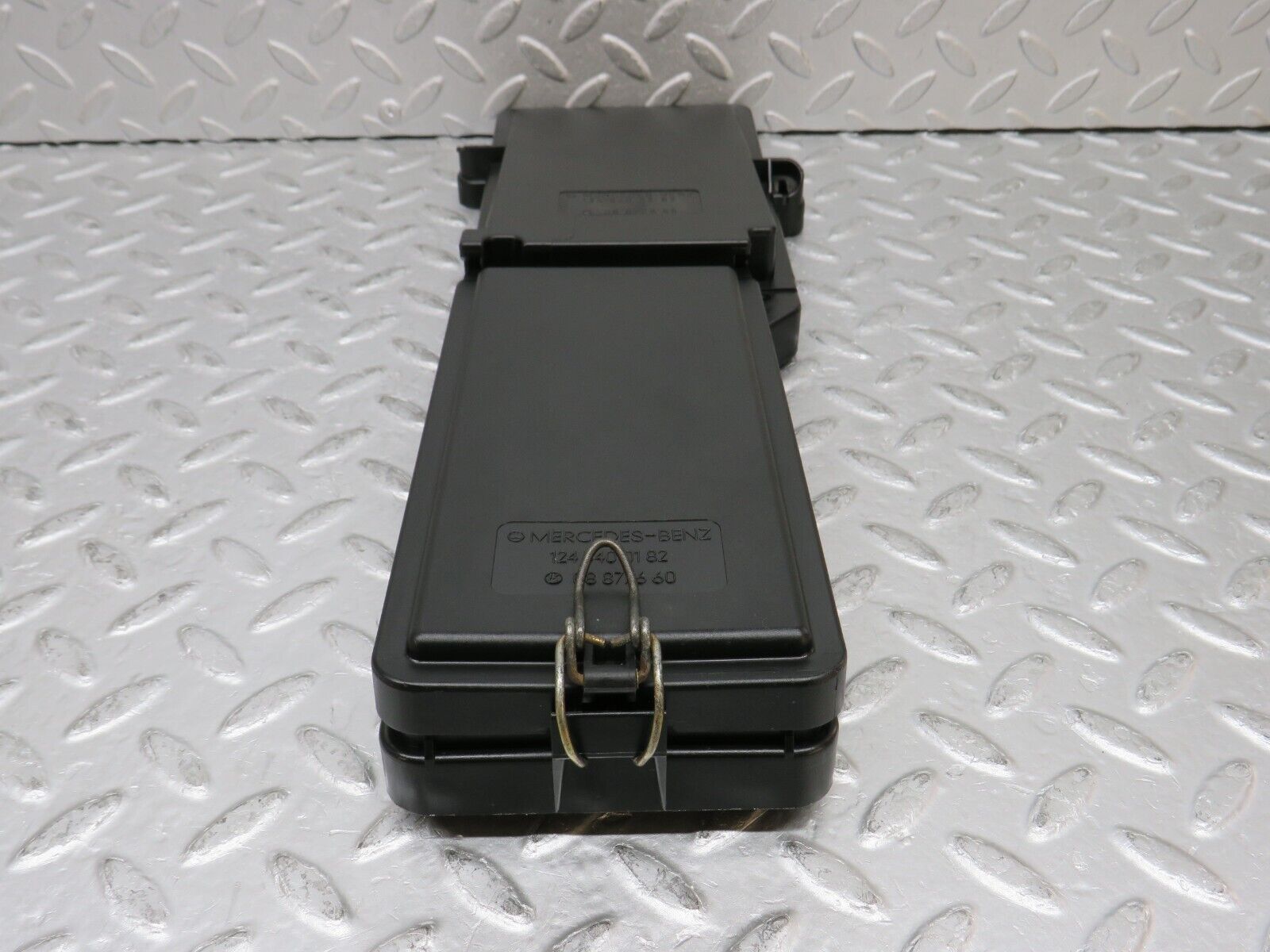 37959 Mercedes-Benz A124 320E Cabriolet Fuse Box Lid 1245452700 1245400282 1245400182