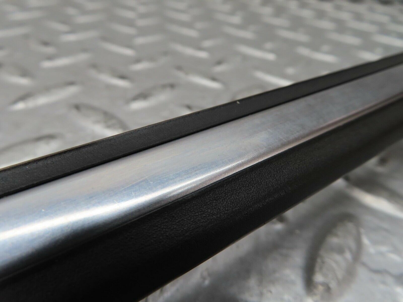 15862 Mercedes-Benz W123 280E Trunk Boot Lid Chrome Moulding Trim