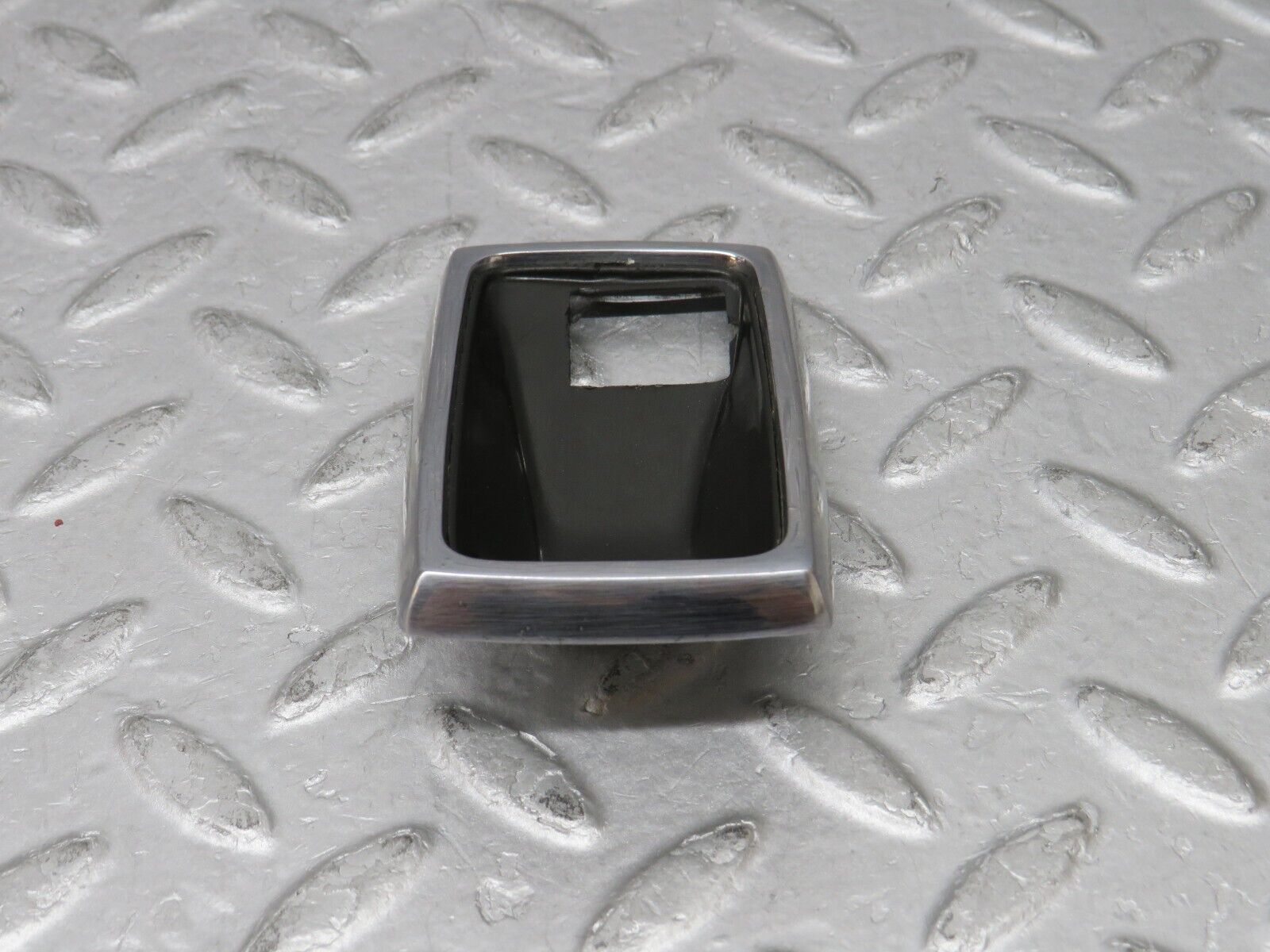 35816 Mercedes-Benz W108 Chrome Frame For Door Opener Front Right