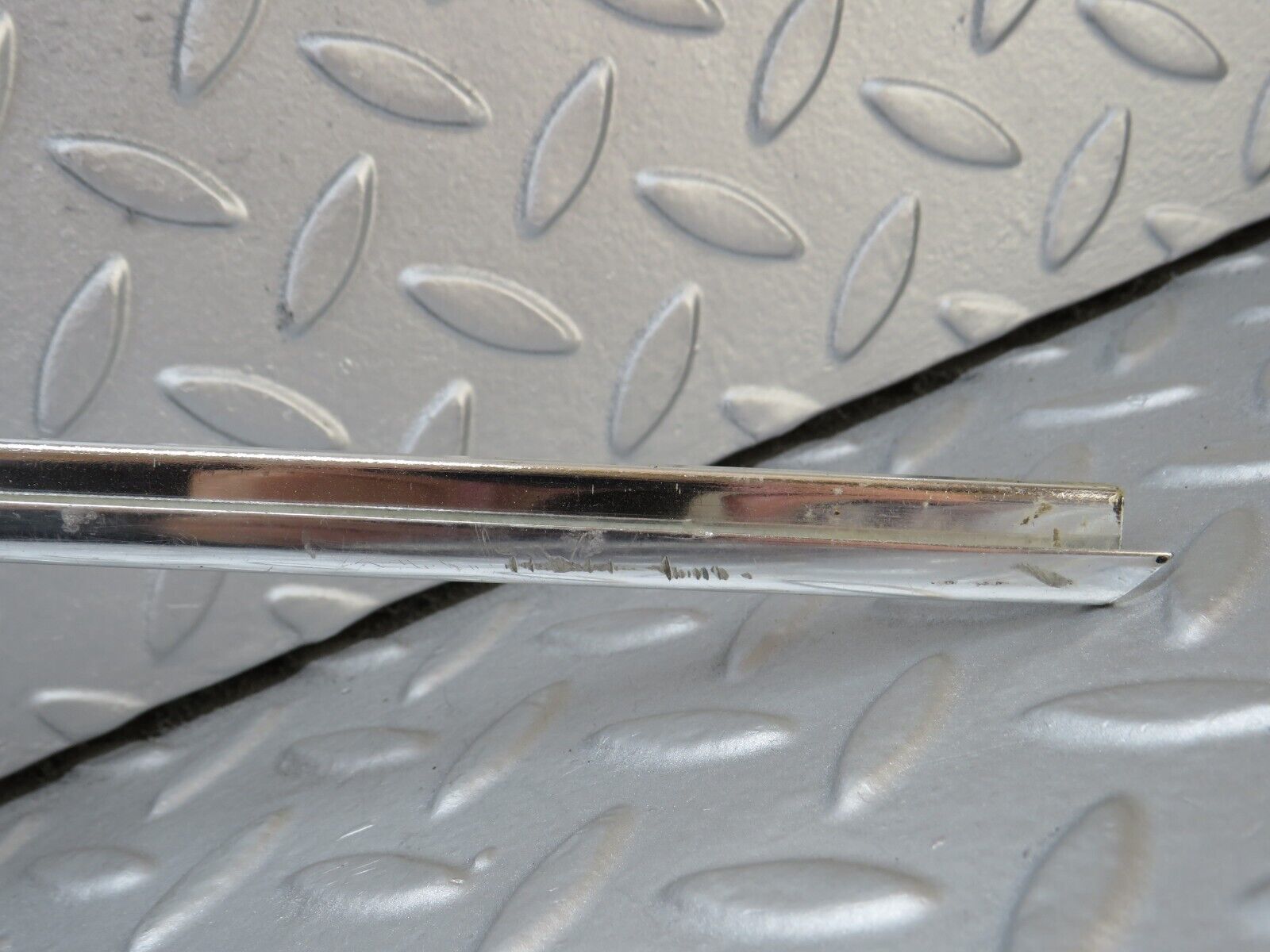 35866 Mercedes-Benz W108 Rear Right Door Window Chrome Trim