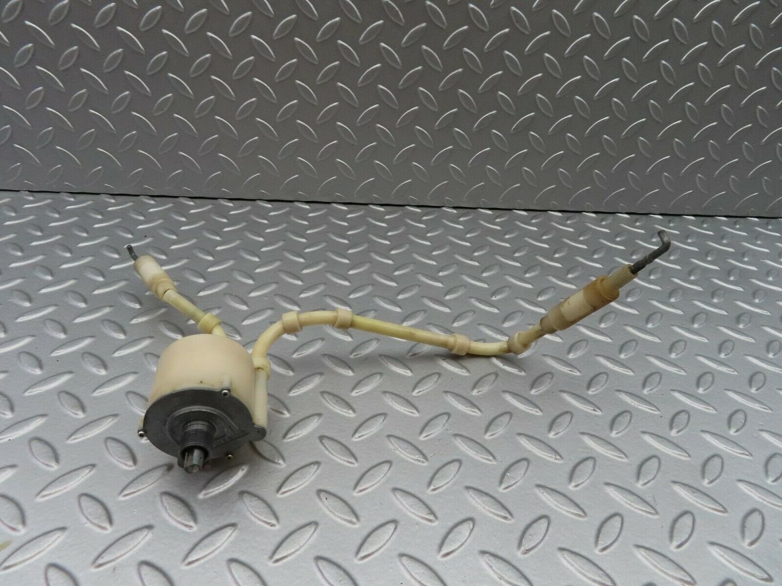 6411 Mercedes-Benz W126 380SE Heater Regulator 1268300485