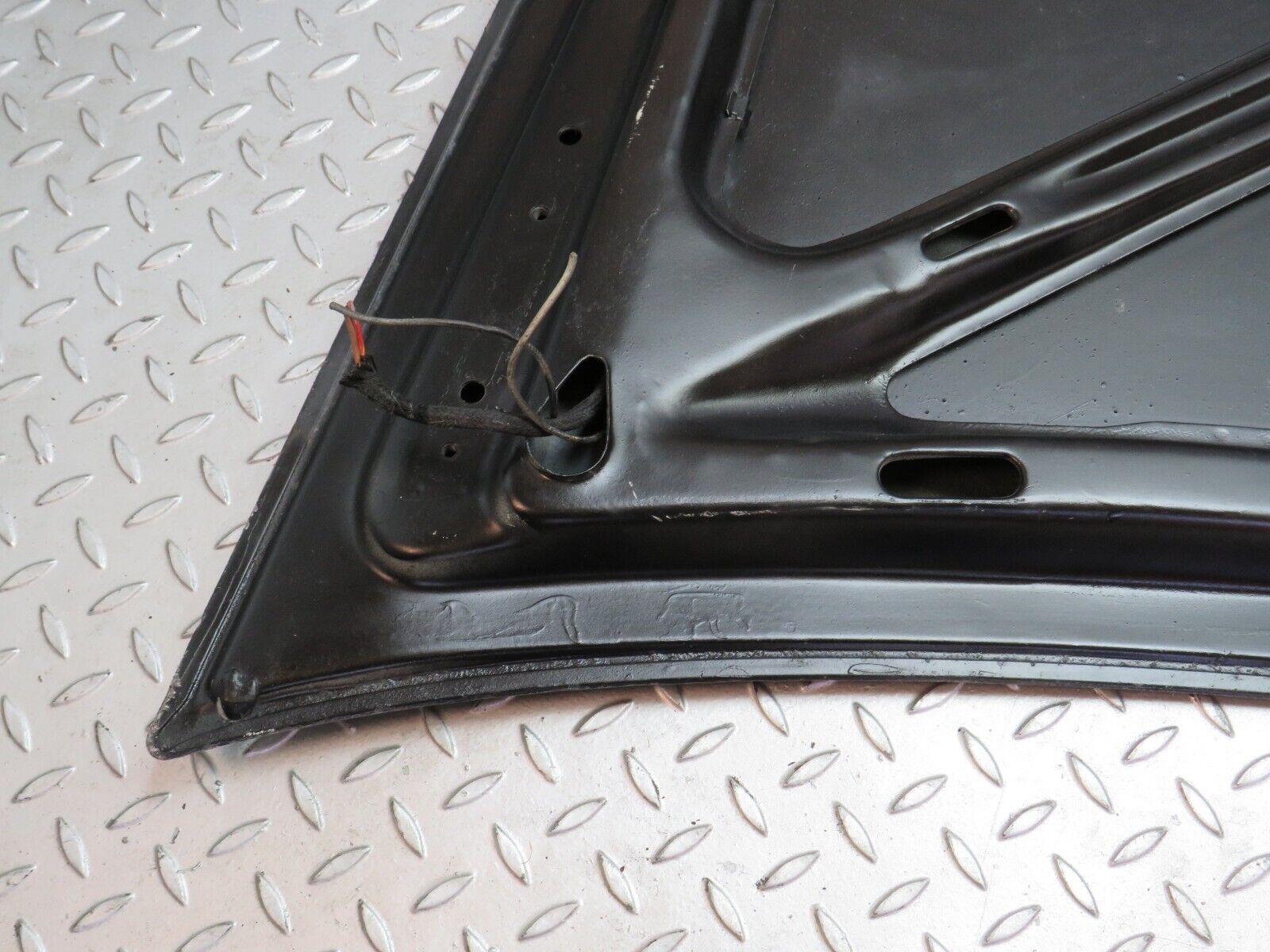 0117 Mercedes-Benz W116 350SE Boot Lid