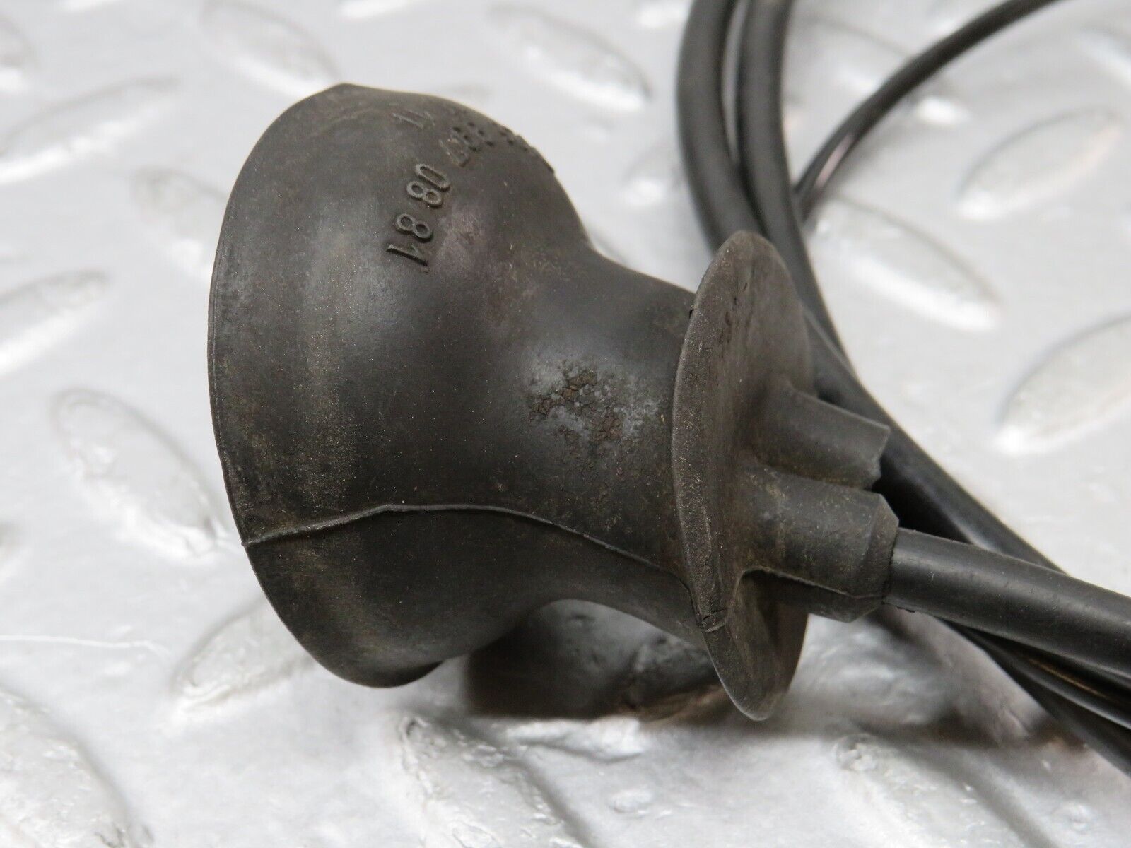 36299 Mercedes-Benz W126 420SE Bonnet Release Cable 1269970881