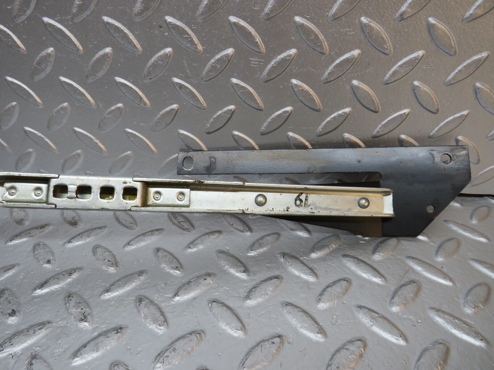 31174 Mercedes-Benz W123 230E Front Right Seat Sliding Adjust Handle