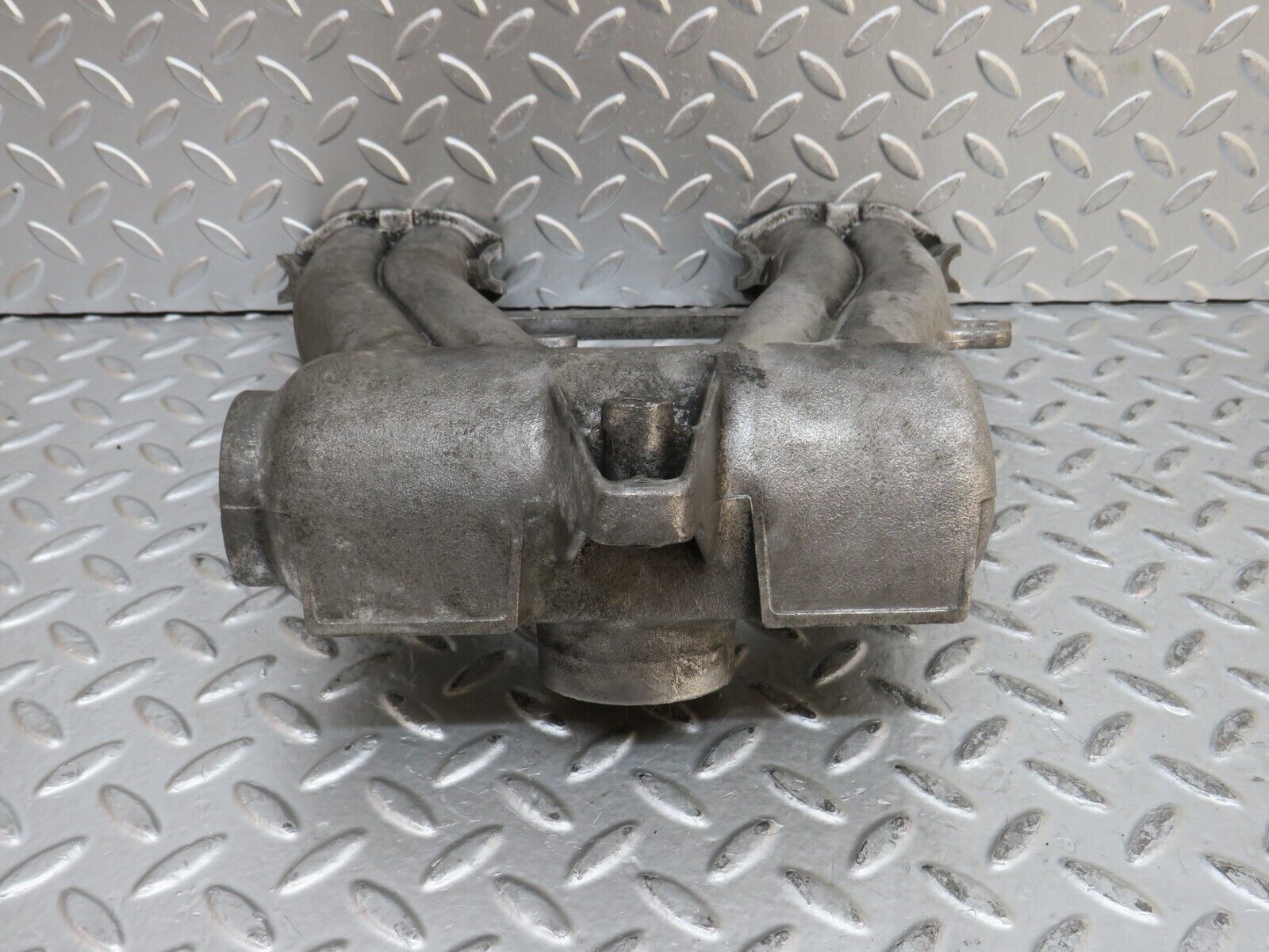 28421 Mercedes-Benz S123 240D Wagon Intake Manifold 6151410201