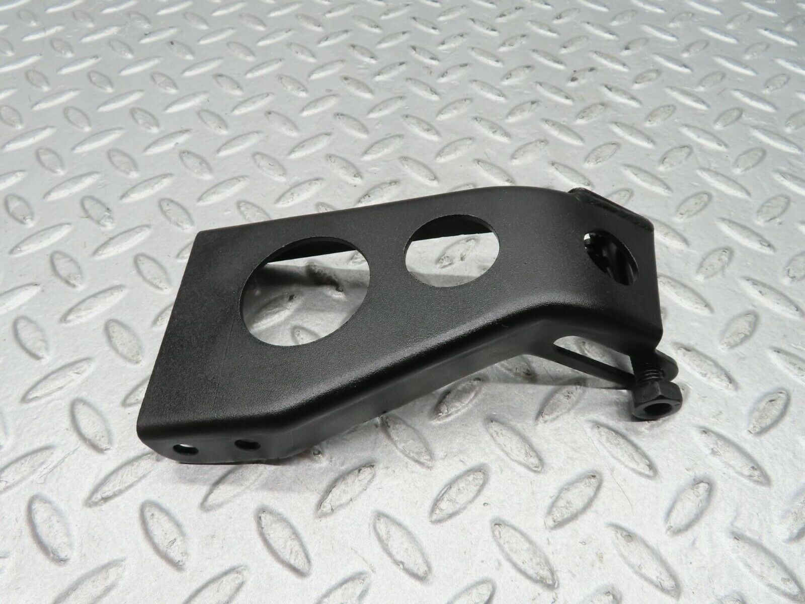 16618 Mercedes-Benz C107 380SLC Alternator Generator Bracket