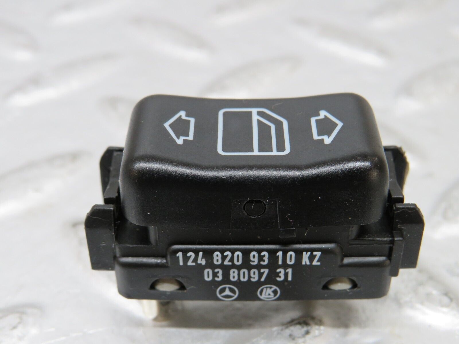 25739 Mercedes-Benz W124 280E Electric Window Switch Left 1248209410