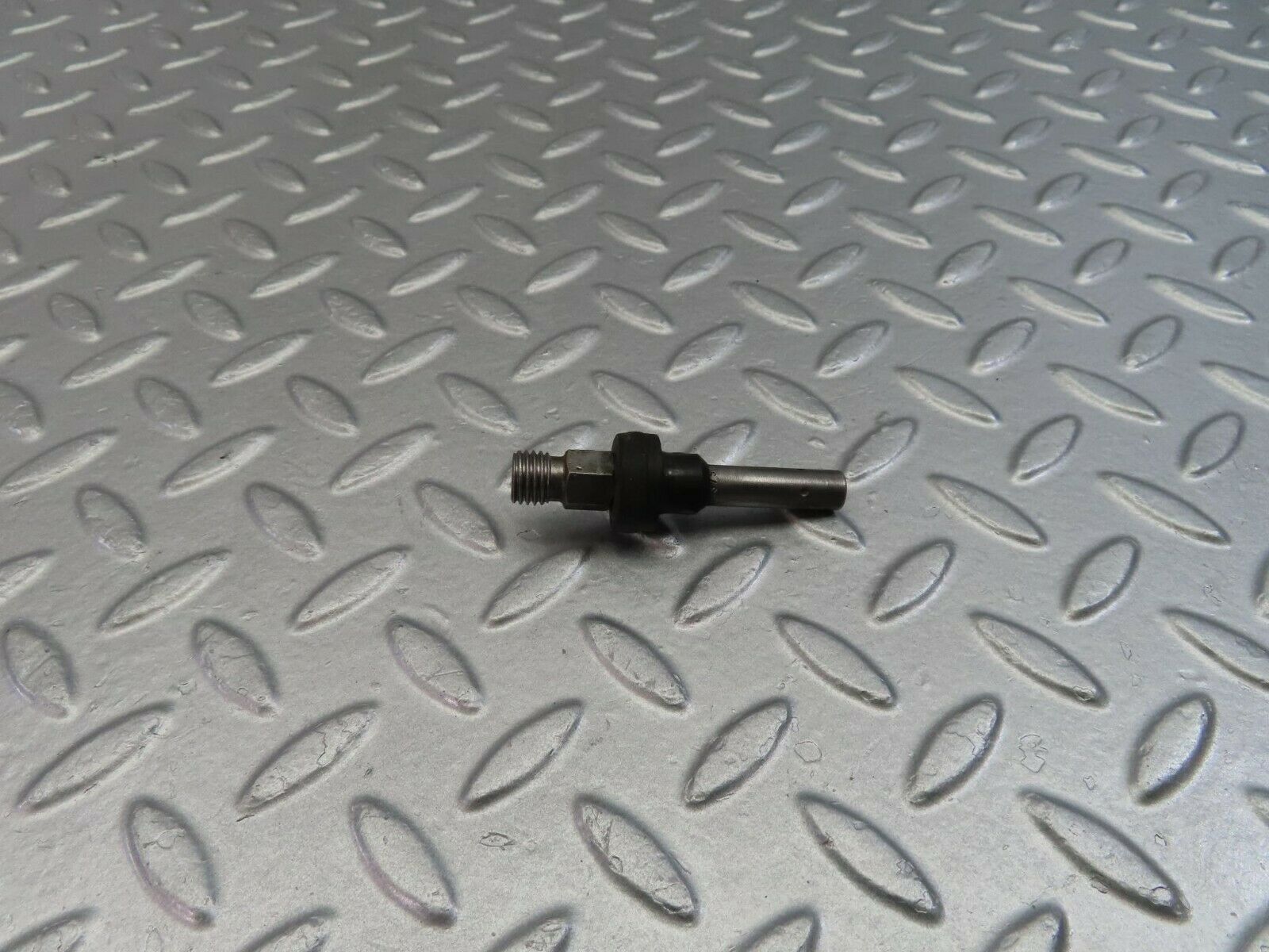 9805 Mercedes-Benz C123 280CE Coupe Fuel Injector Bosch 0437502010