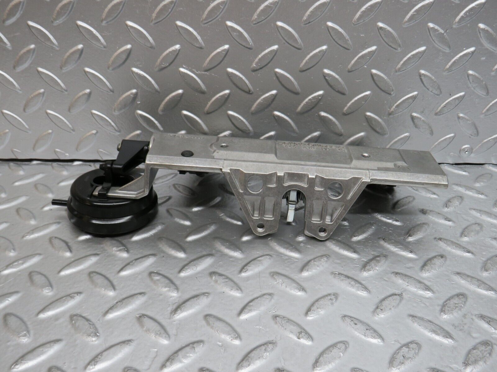 29382 Mercedes-Benz W124 230E Headrest Folding Mechanism 1249700025