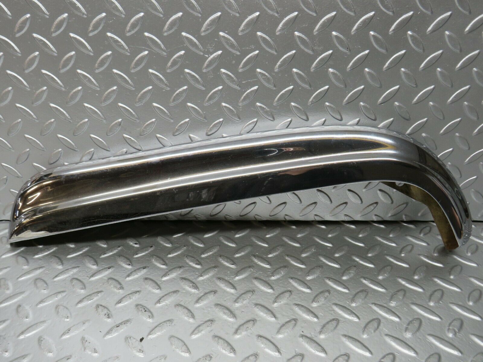 24556 Mercedes-Benz W108 Rear Left Upper Bumper Corner