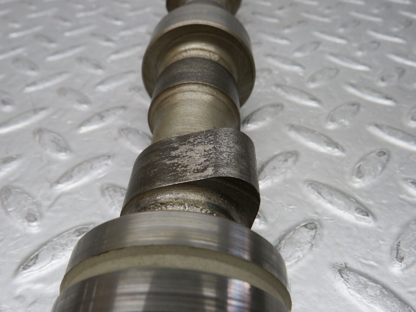 37135 Mercedes-Benz C126 420SEC Coupe Camshaft Left Side 11710