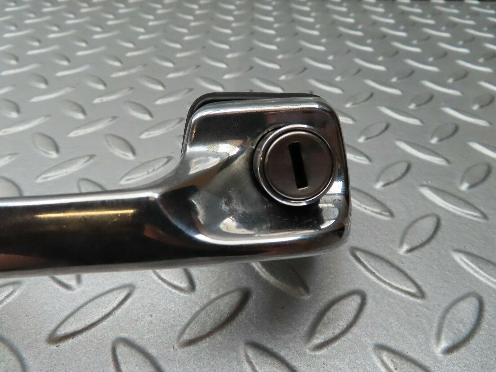 4743 Mercedes-Benz W114 280CE Coupe Exterior Door Handle Right Side 1157660201