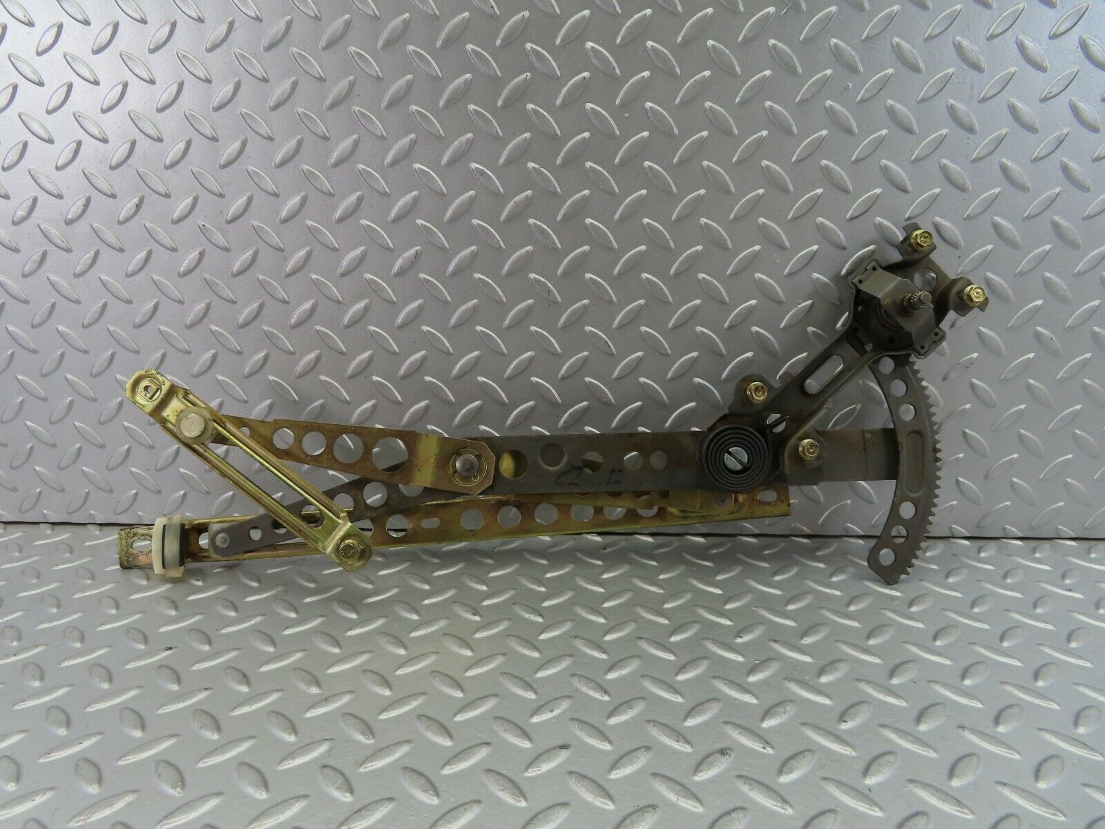 7727 Mercedes-Benz S123 230TE Wagon Front Right Manual Window Regulator