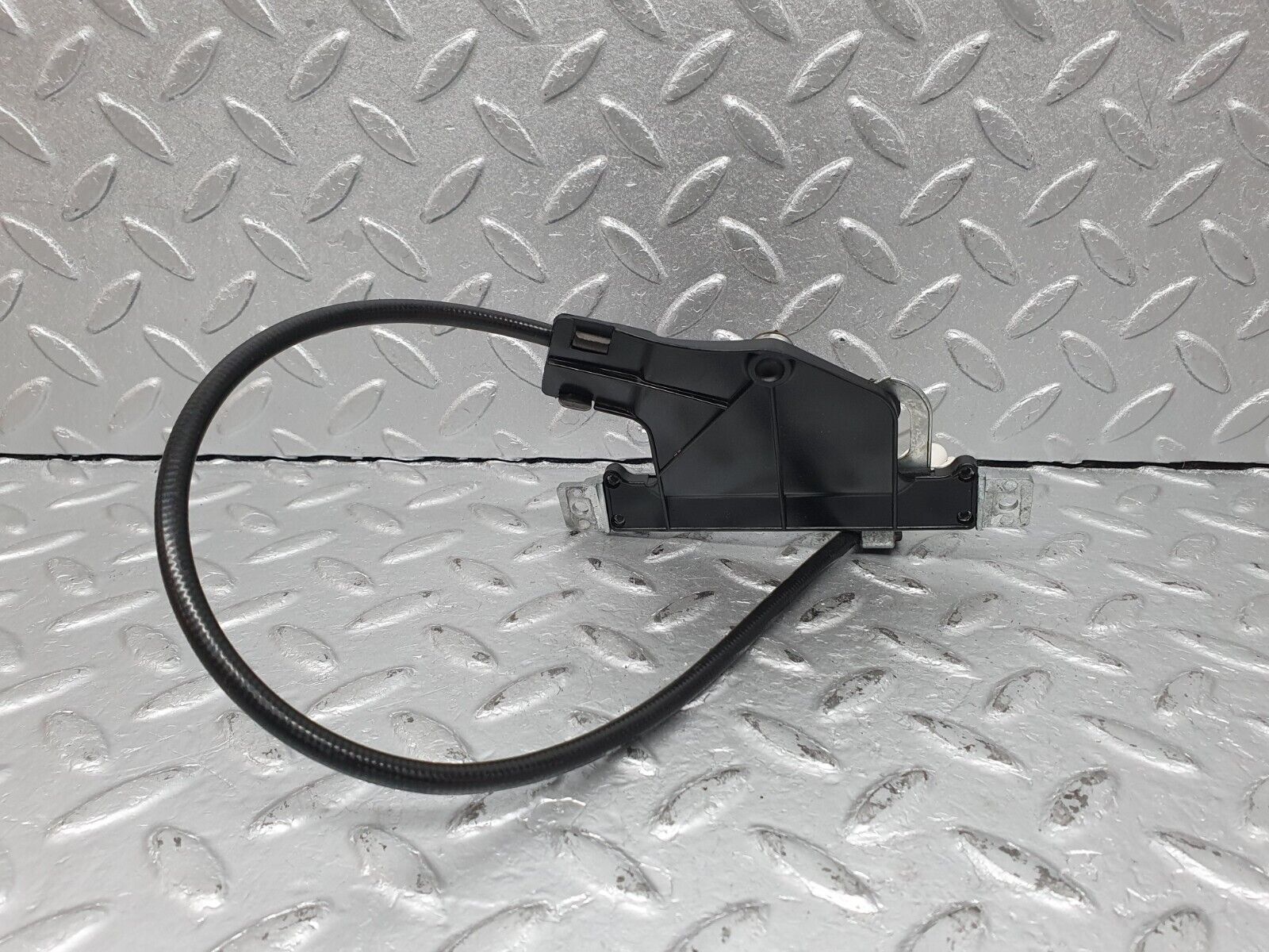 41109 Mercedes-Benz W126 300SE Rear Heater Regulator 1268300385 12683017310689