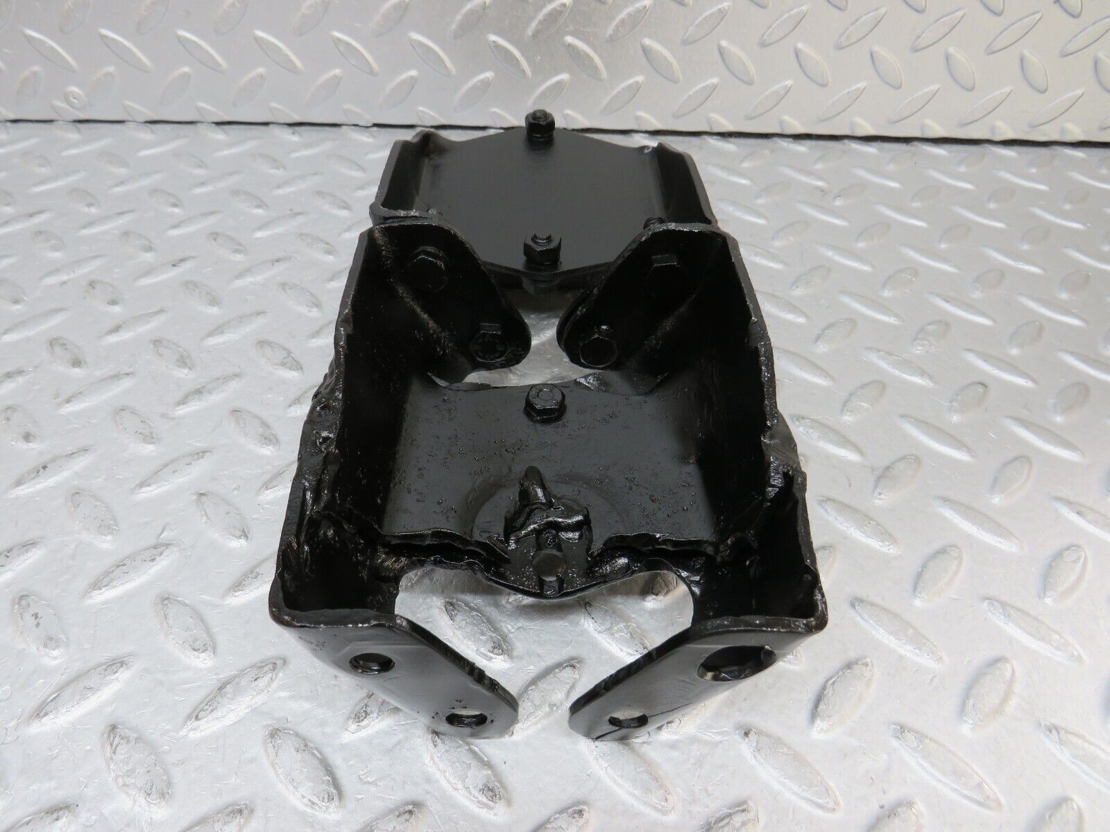 35789 Mercedes-Benz W108 Gearbox Mount Bracket