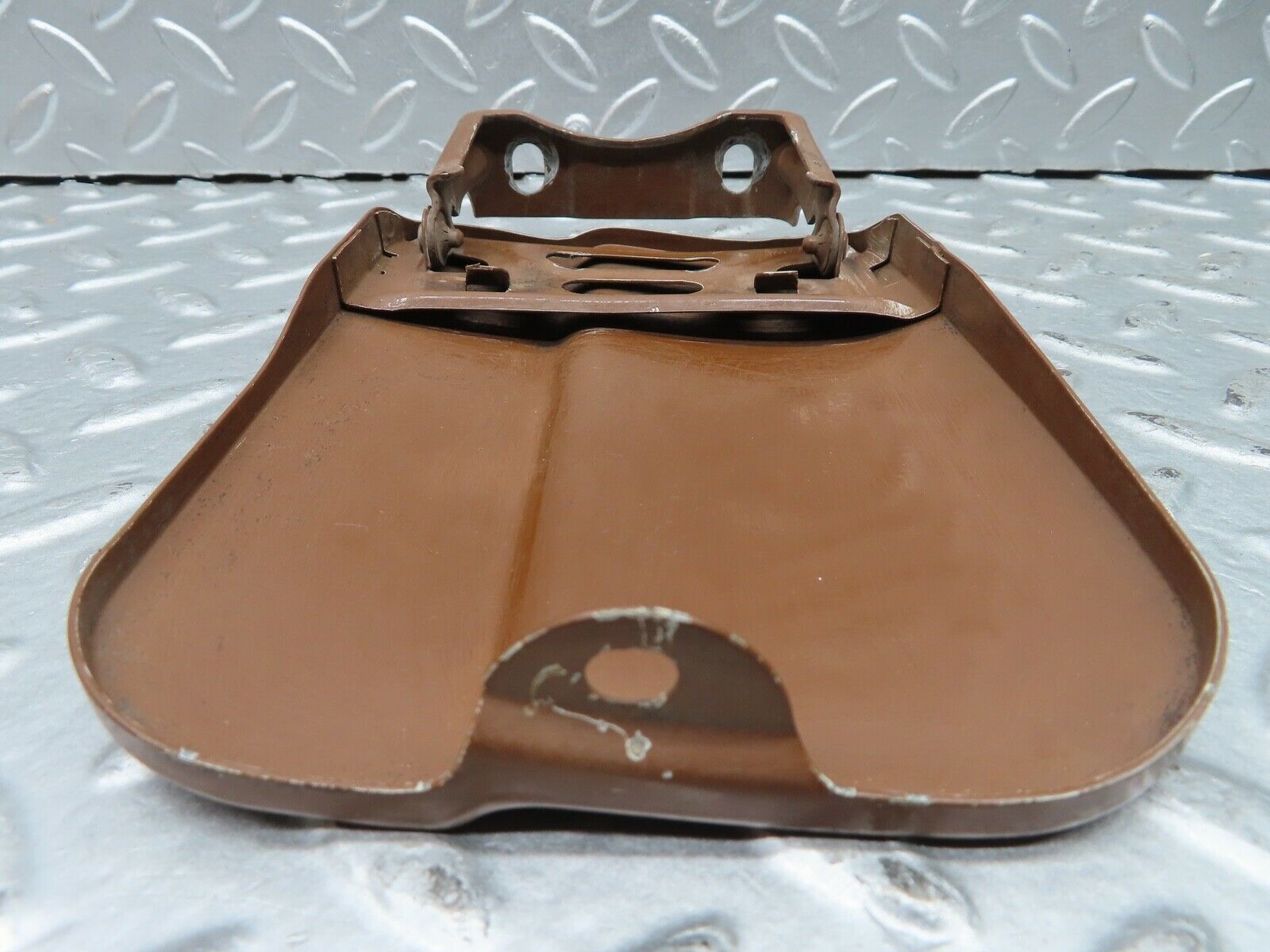 21130 Mercedes-Benz W123 230E Fuel Tank Flap Cap