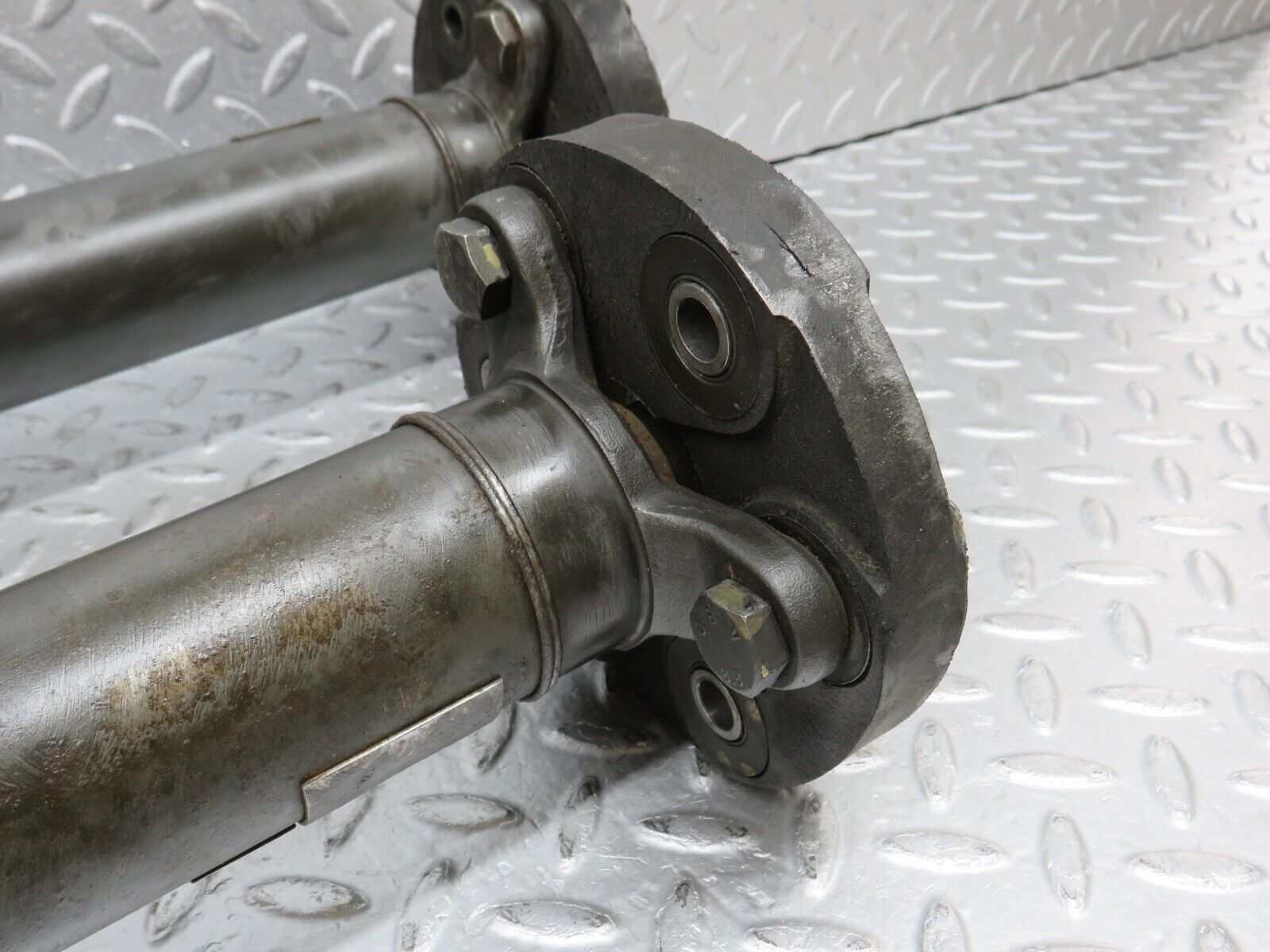 36312 Mercedes-Benz W126 420SE Cardan Shaft Prop Shaft 1264108306 1264110215