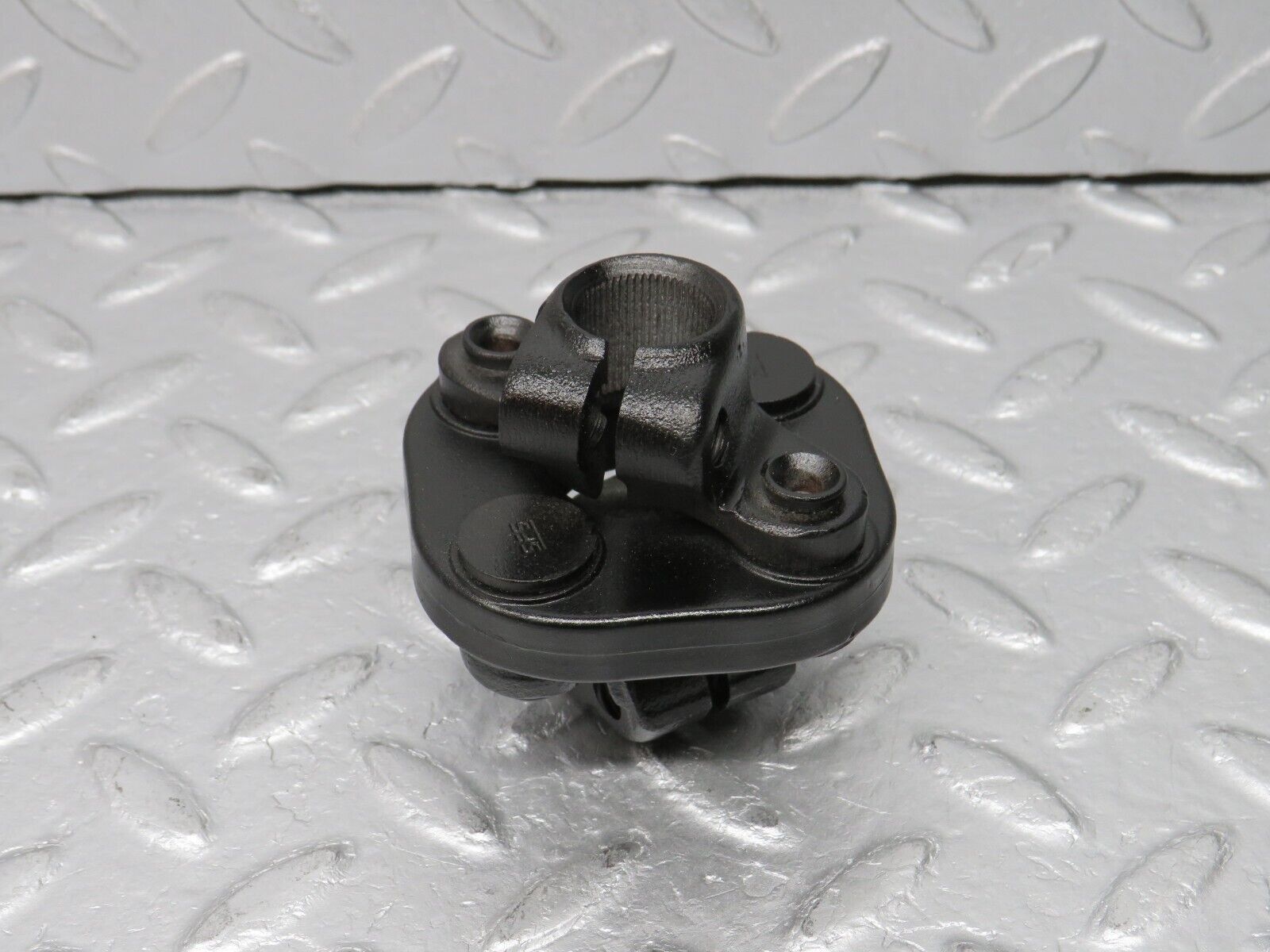 38529 Mercedes-Benz R129 280SL Coupe Steering Column Lower Shaft Connector 1264620146