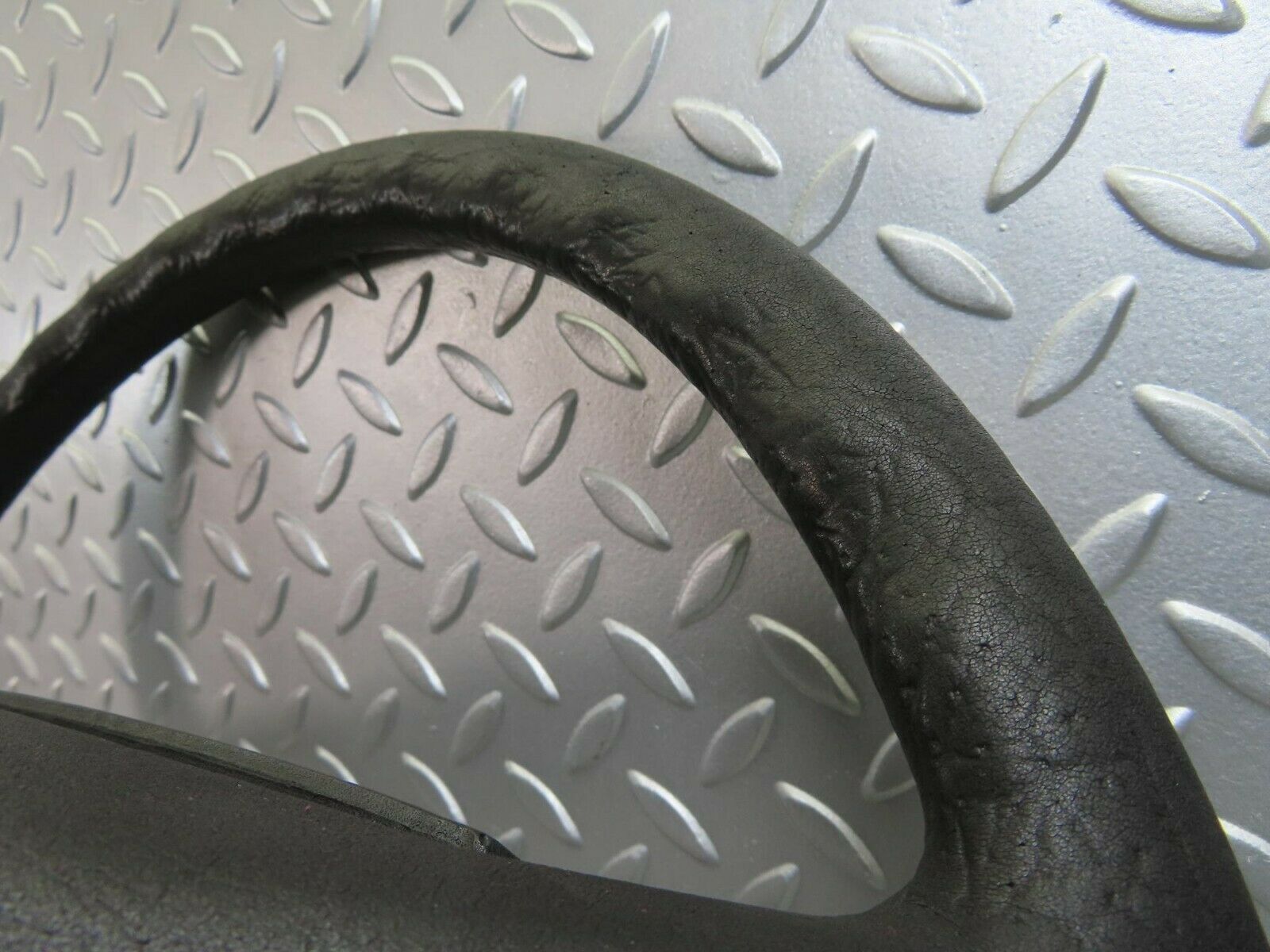 9918 Mercedes-Benz C123 230CE Coupe Steering Wheel 1264640017