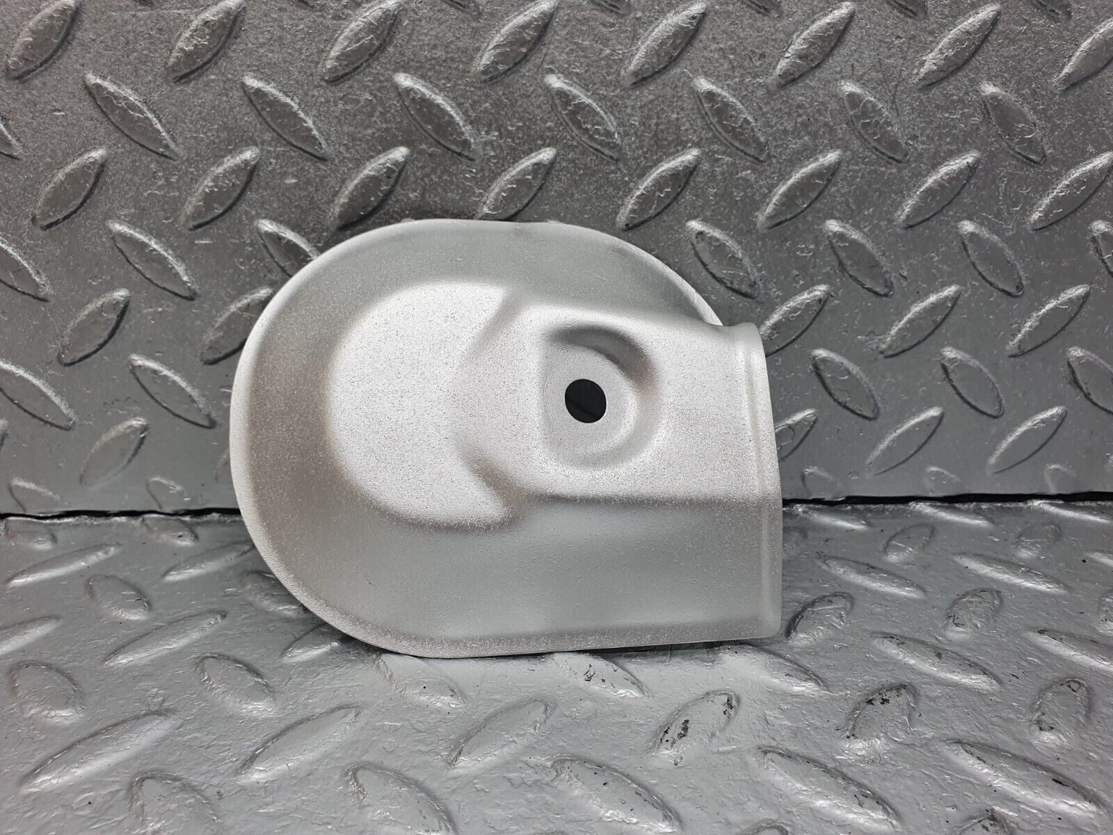 41523 Mercedes-Benz W124 200E Engine Mount Bracket Heat Shield Right Side