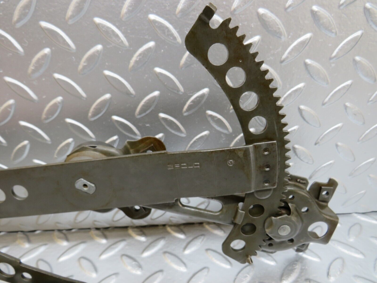 25454 Mercedes-Benz W123 200 Front Left Manual Window Regulator