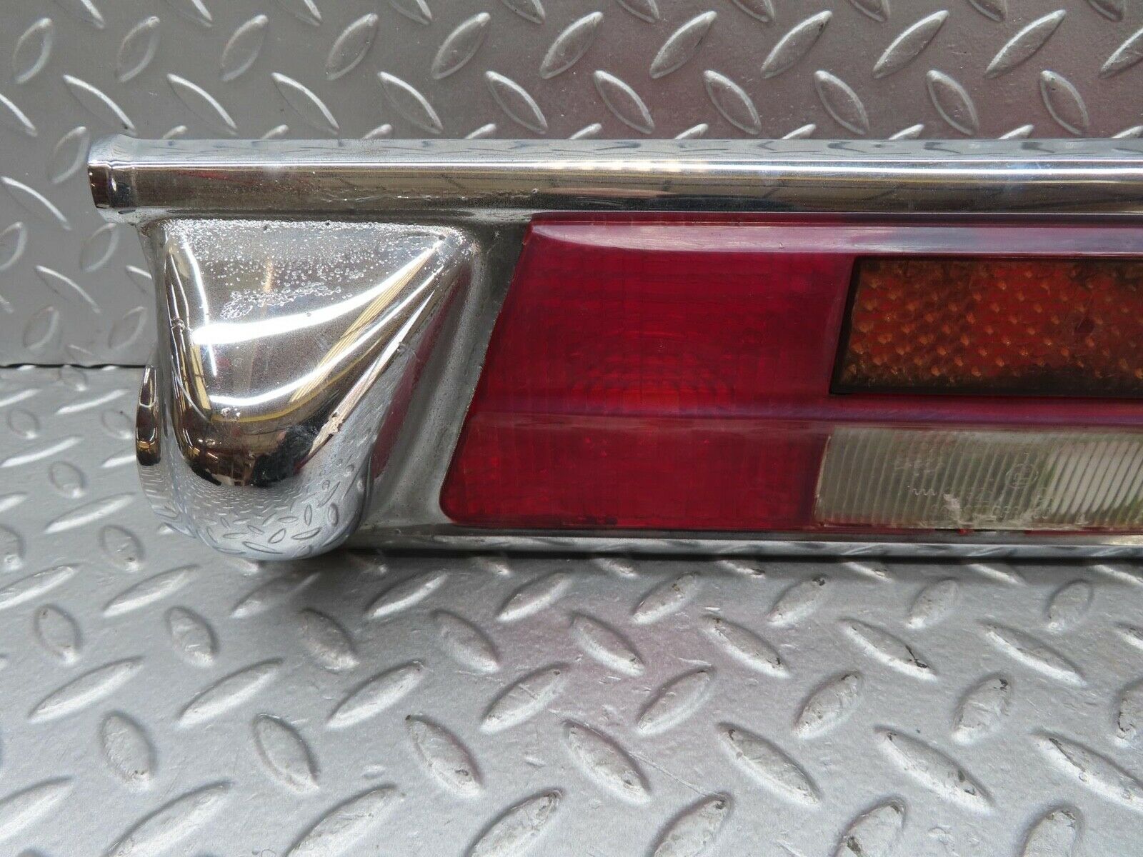 13209 Mercedes-Benz W111 220S Right Tail Light Lens