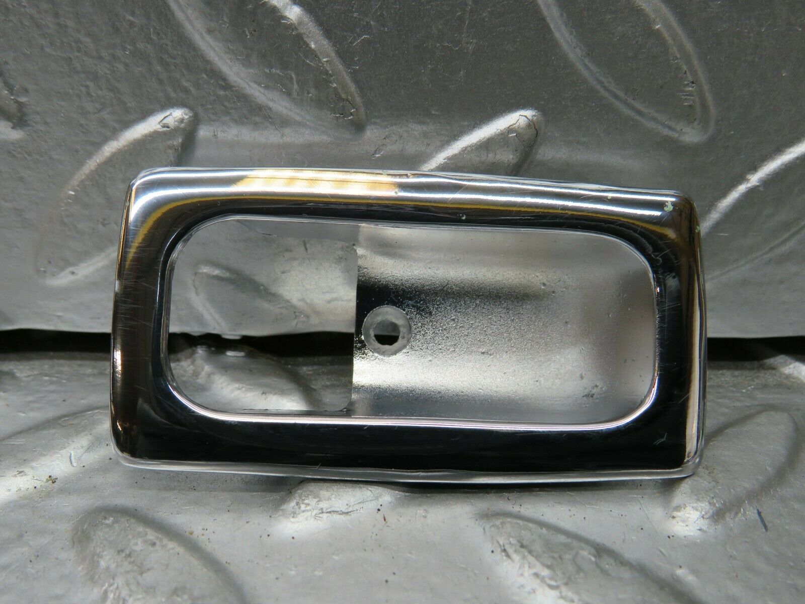 22976 Mercedes-Benz C123 230CE Coupe Door Lock Handle Surround Chrome