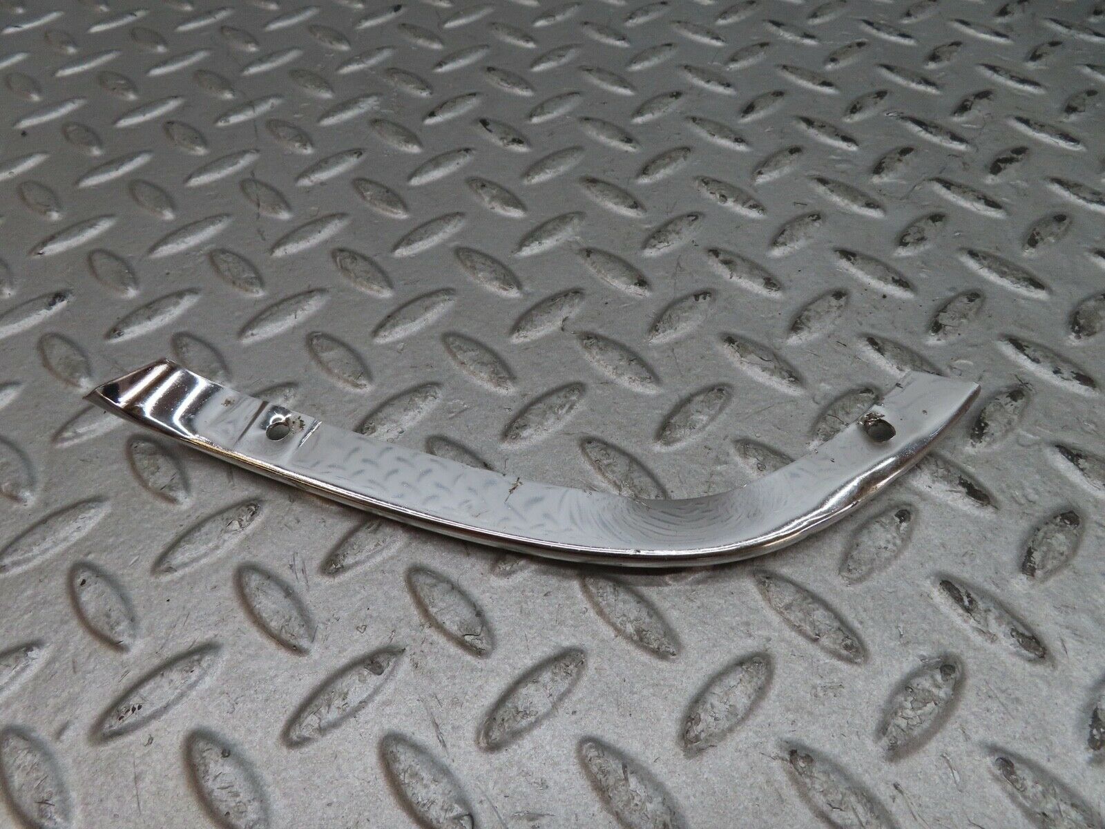 17884 Mercedes-Benz W116 450SEL Headlight Upper Chrome Trim Left