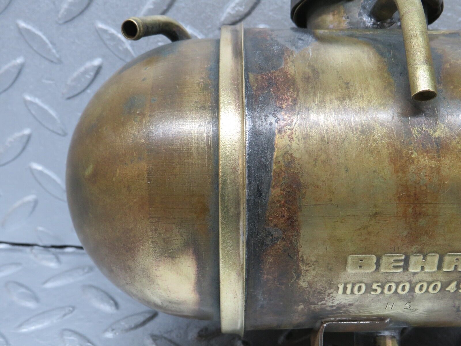 40231 Mercedes-Benz W110 230 Coolant Reservoir Tank 1105000049