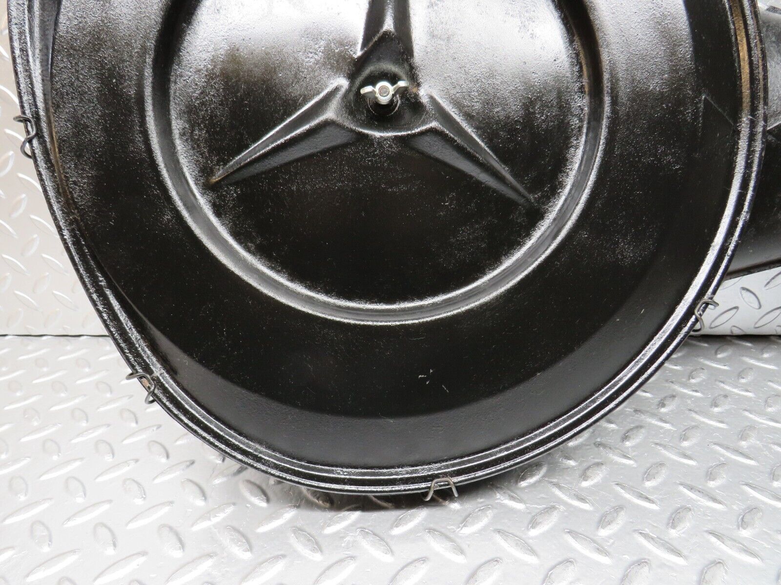 0850 Mercedes-Benz C107 350SLC Coupe Air Filter Housing 4515785126