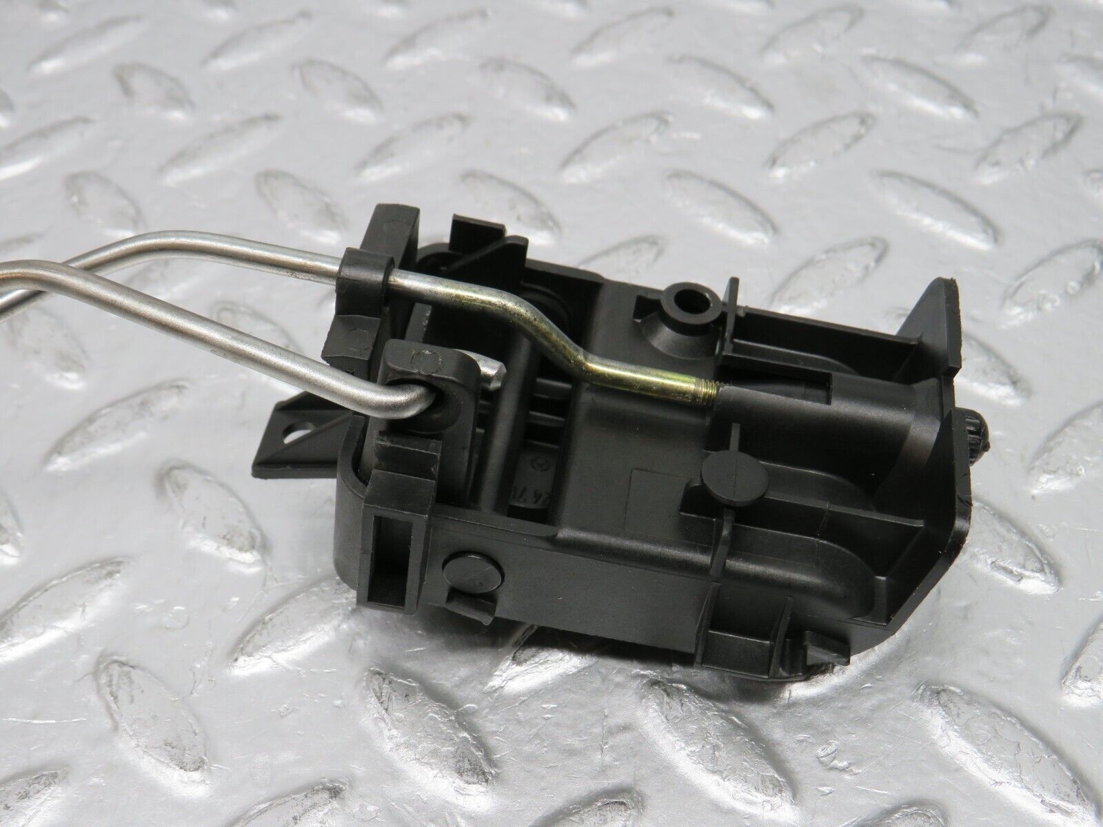 31401 Mercedes-Benz S124 220TE Tailgate Interior Release Handle 1247660564