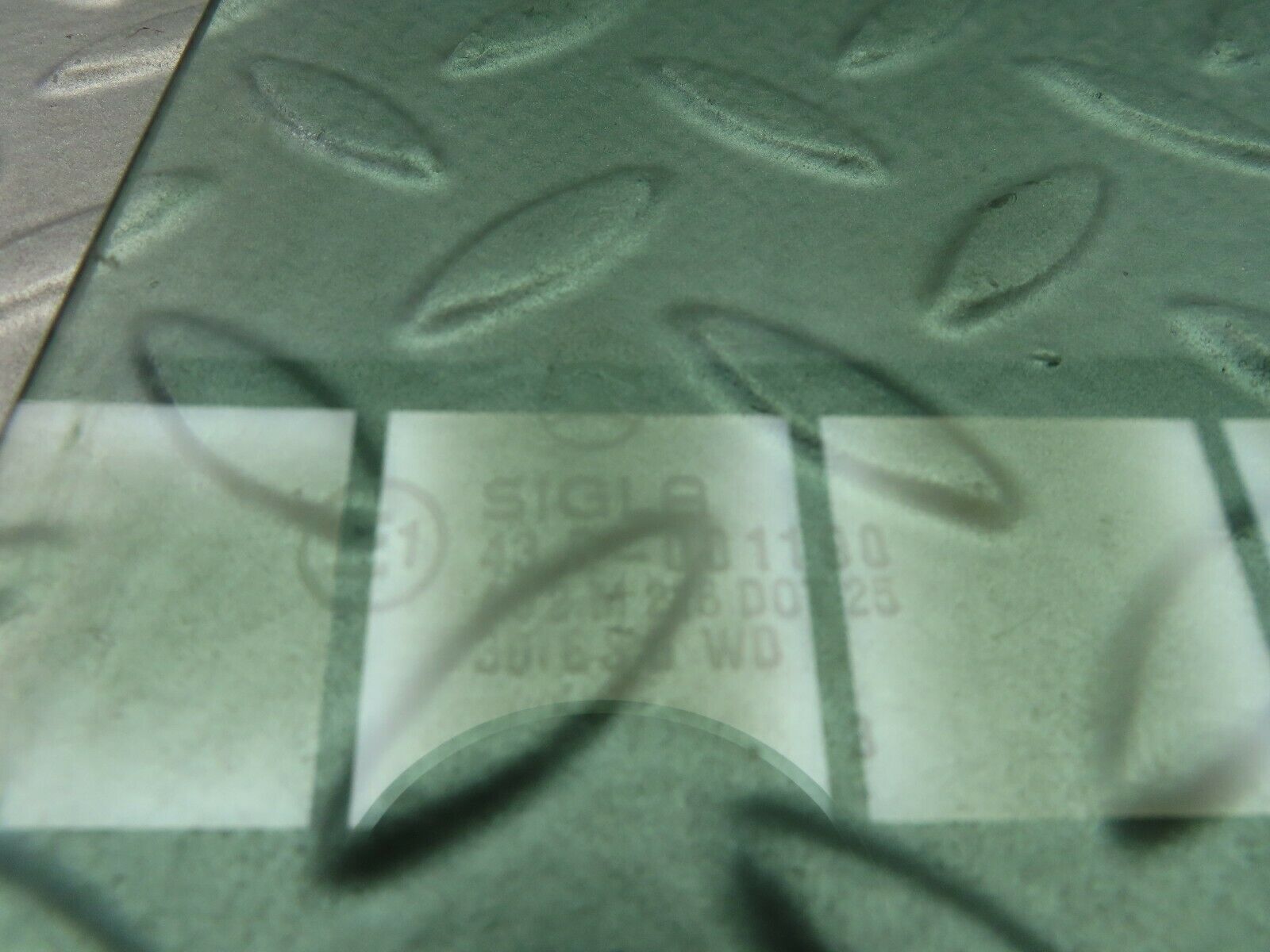 6746 Mercedes-Benz S124 E220 Wagon Rear Left Quarter Window Glass