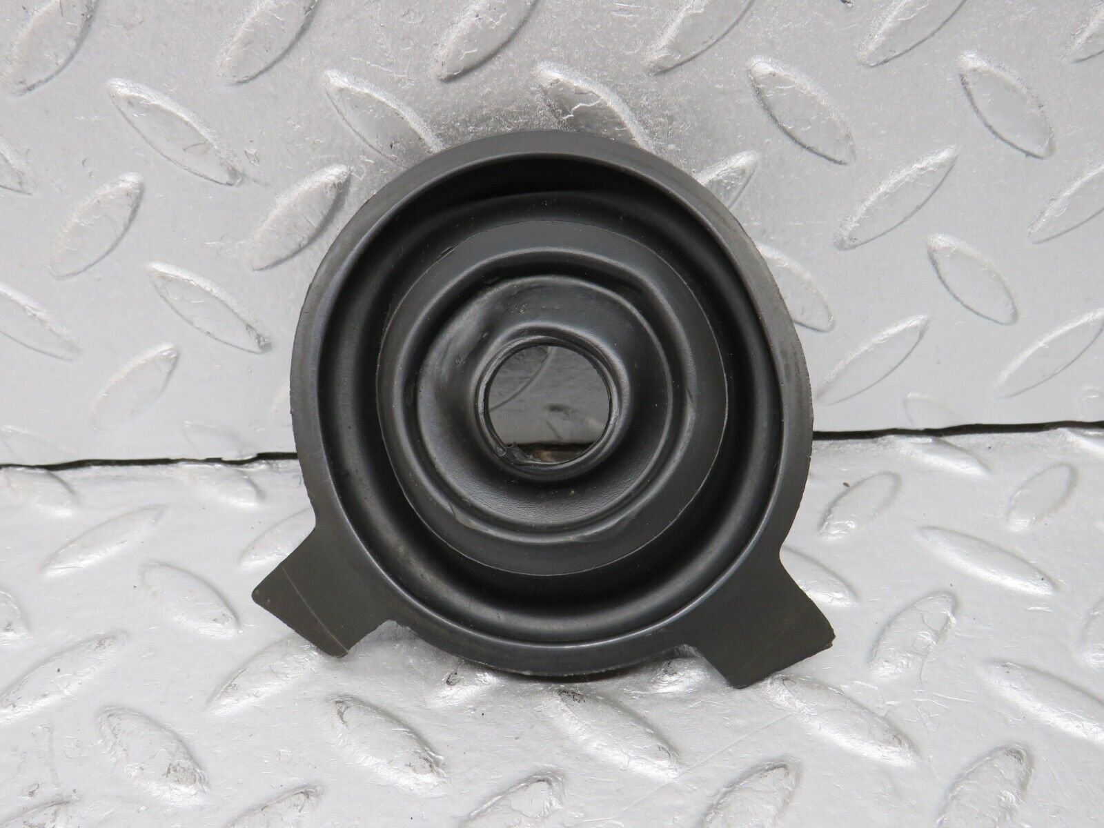 38125 Mercedes-Benz A124 320E Cabriolet Fuel Tank Rubber Seal 1244710481 1244711181