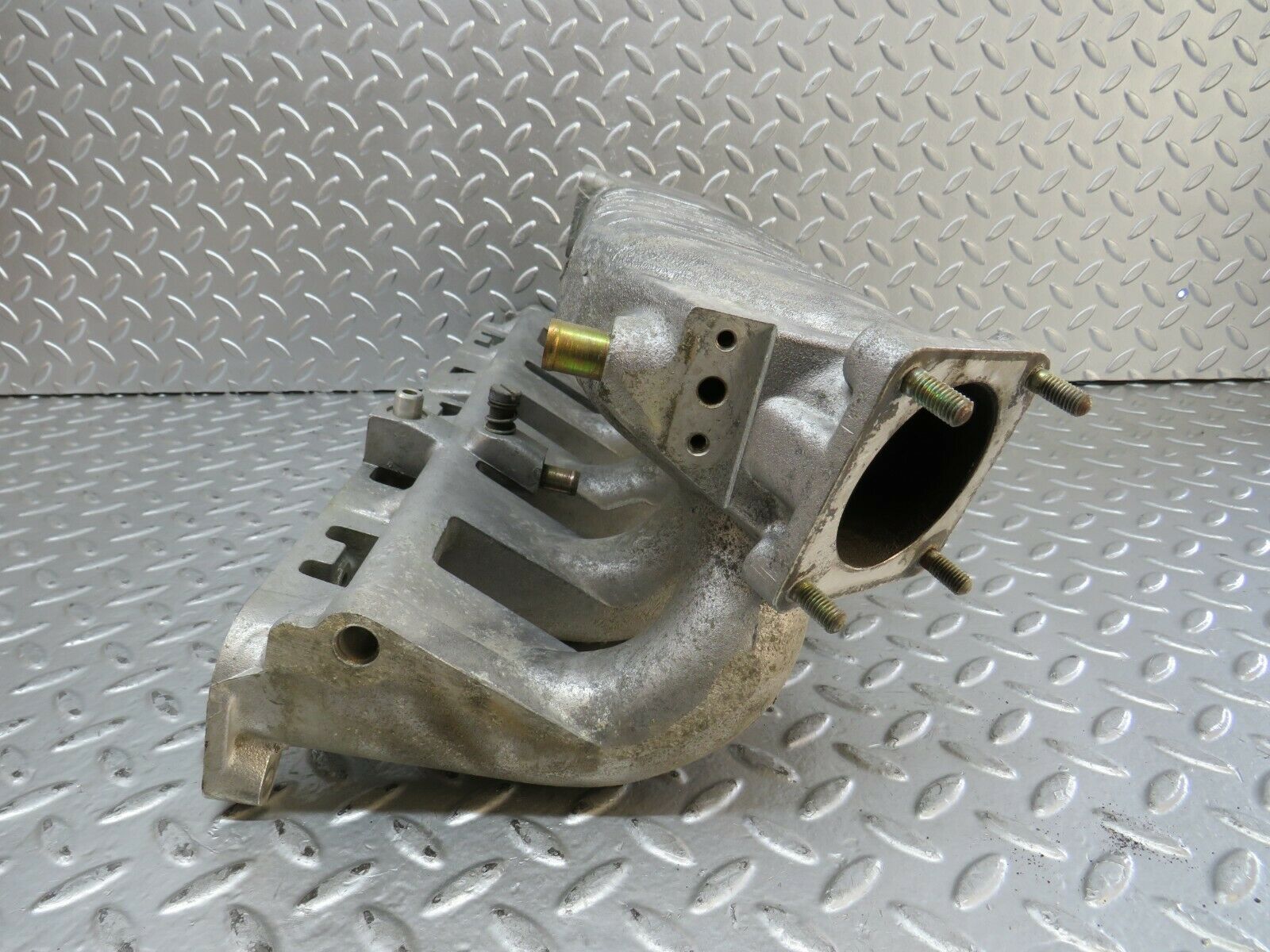 23680 Mercedes-Benz W114 280E Intake Manifold 1101411201