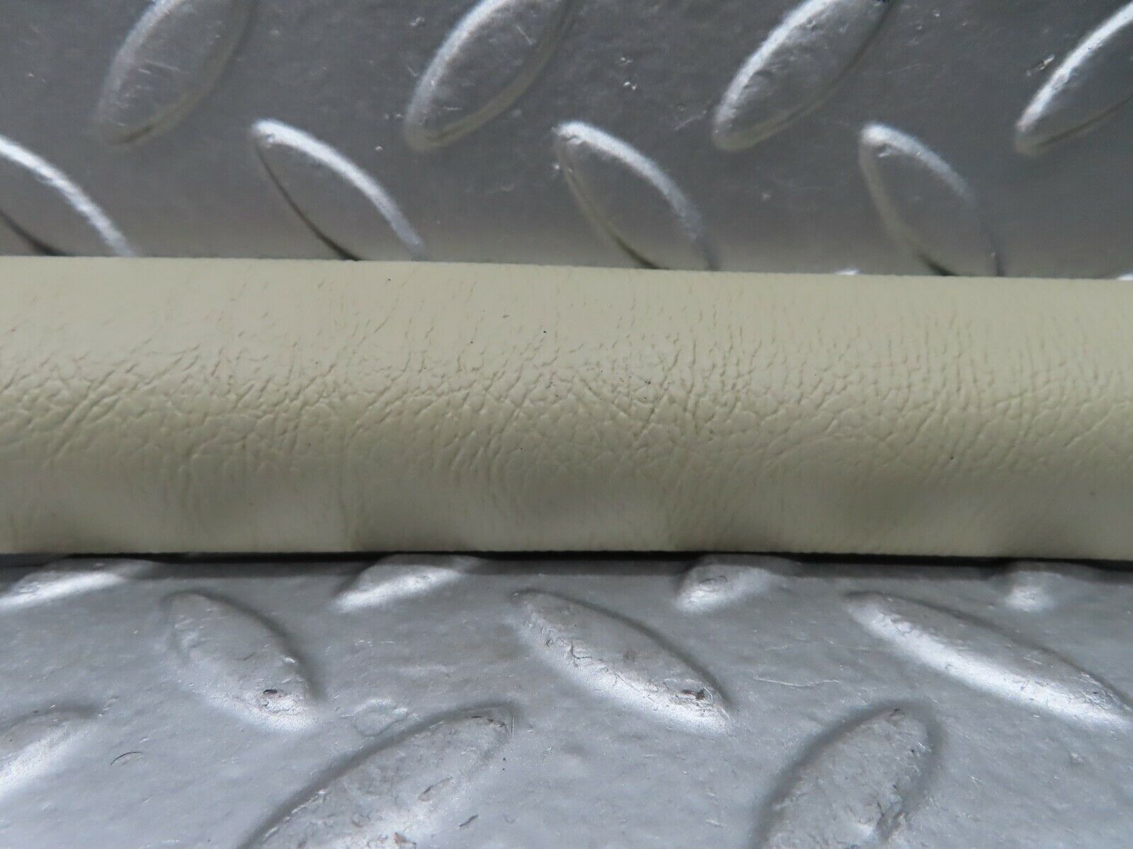 20824 Mercedes-Benz W114 250CE Coupe C Pillar Cover Right Side Cream