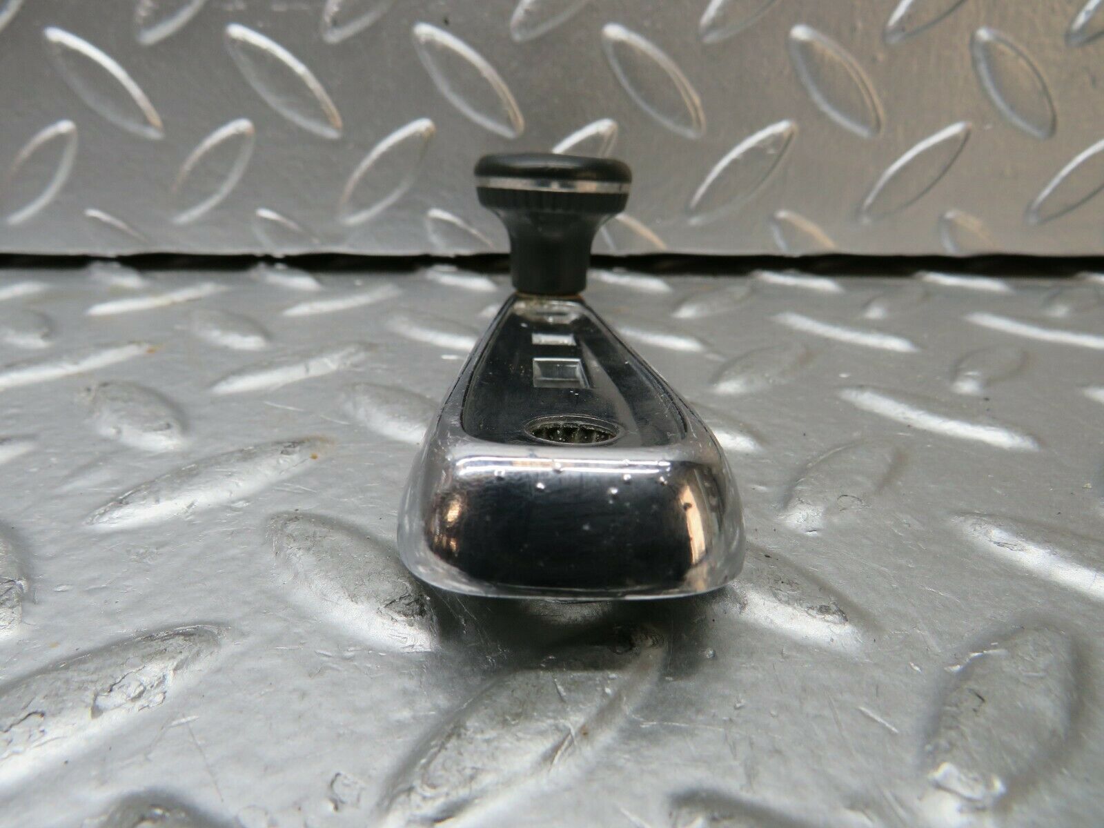 22993 Mercedes-Benz C123 230CE Coupe Window Lifter Crank Handle