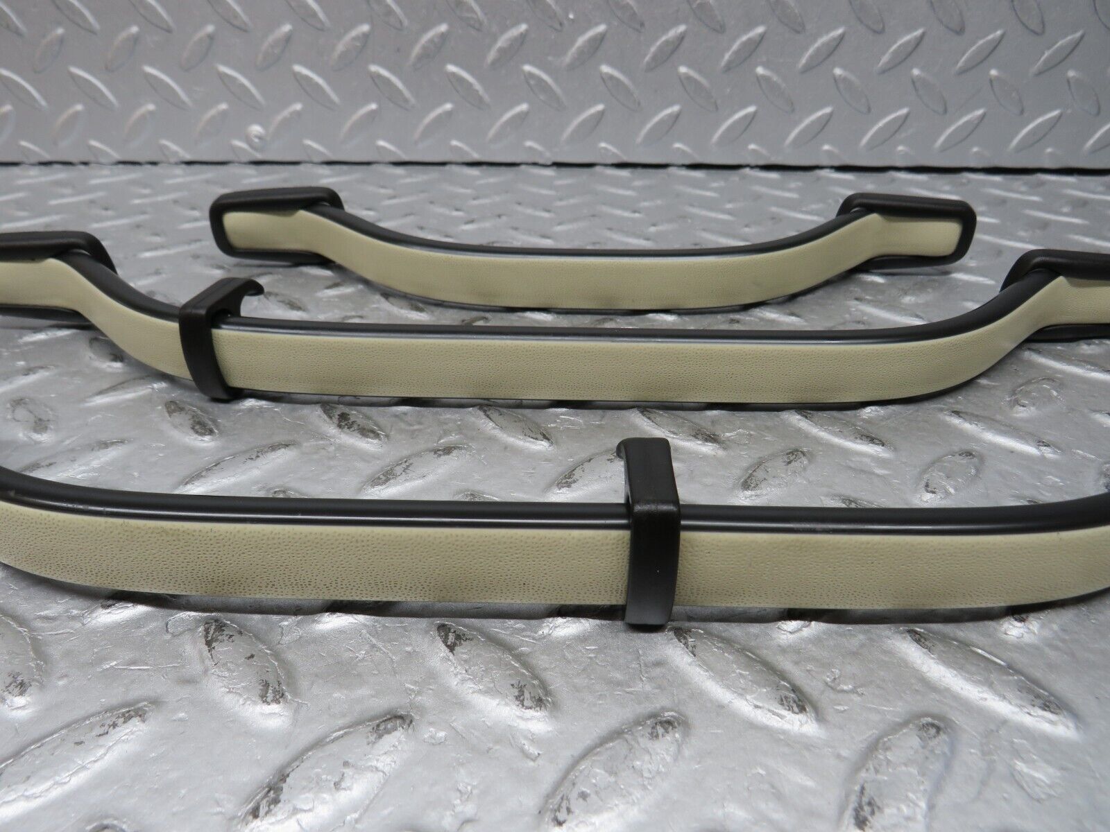 36507 Mercedes-Benz W201 190E 2.0L Interior Roof Grab Handle Set Beige