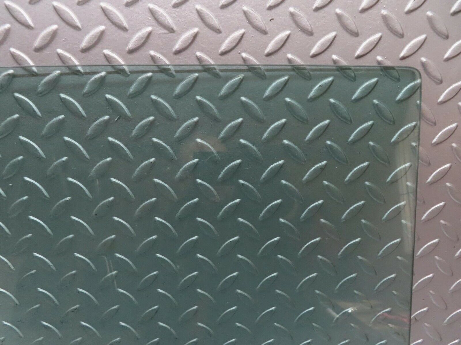 13081 Mercedes-Benz W111 220S Rear Right Door Window Glass