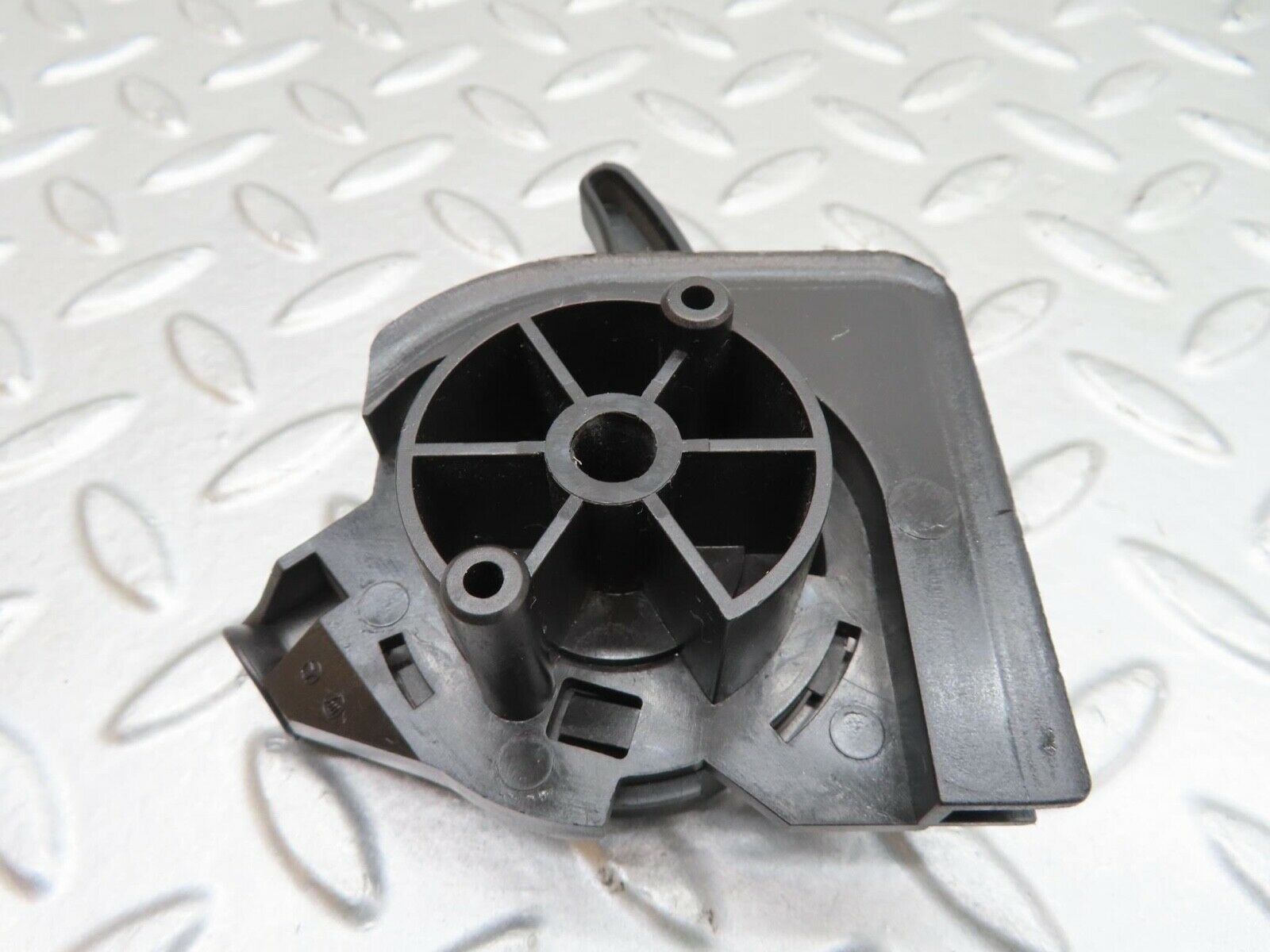 15172 Mercedes-Benz W140 S320 Hood Opener Bonnet Opener Release