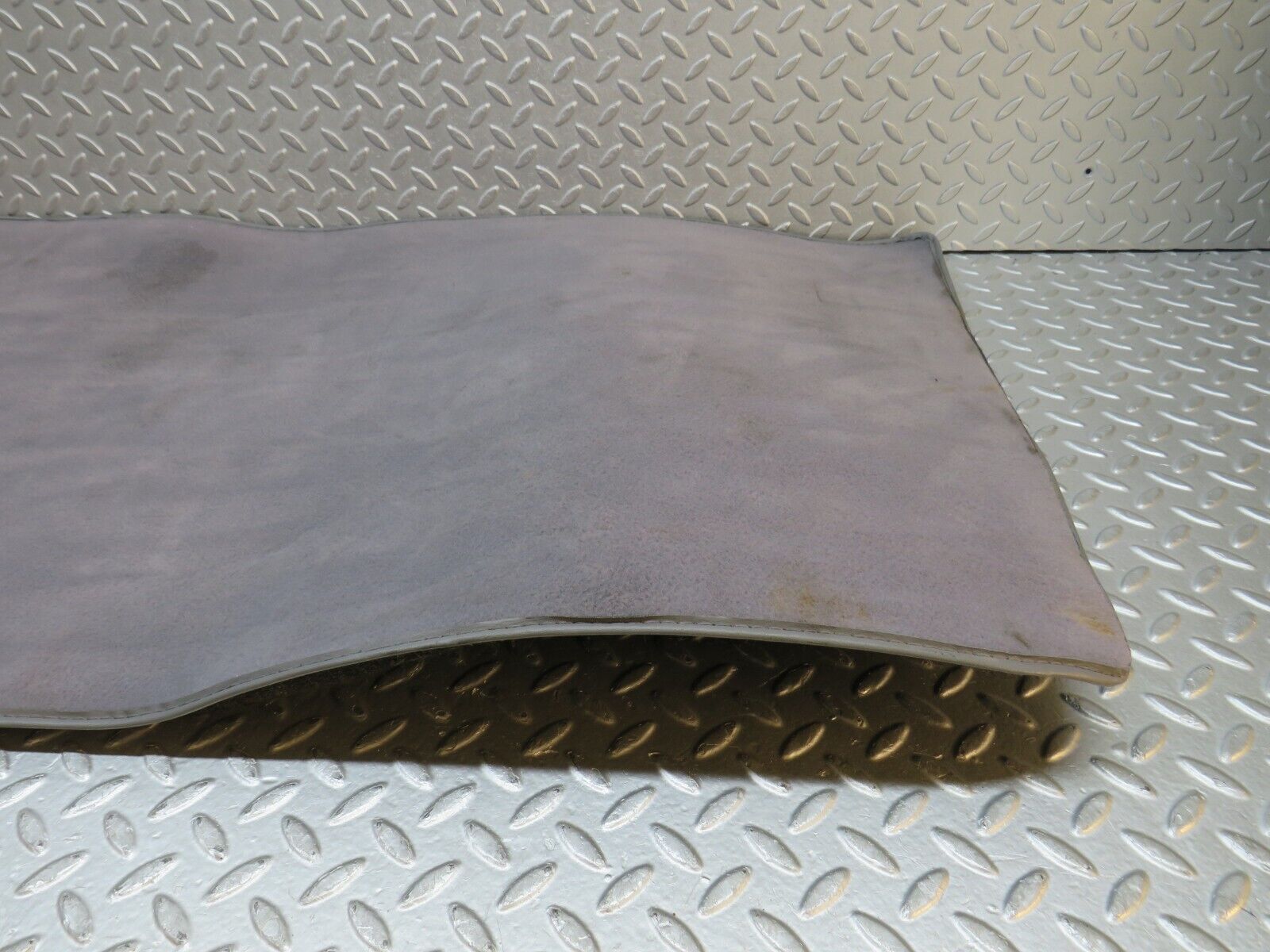 39527 Mercedes-Benz R129 320SL Coupe Trunk Boot Floor Carpet Grey