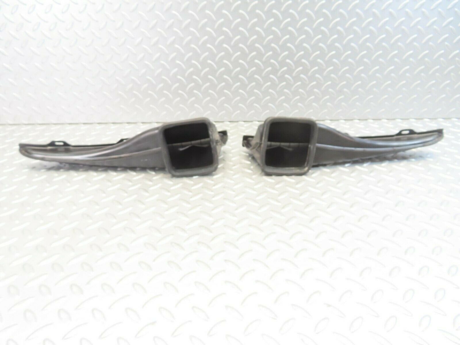 10926 Mercedes-Benz W123 230E Air Duct Vent Left And Right Side 1238300119