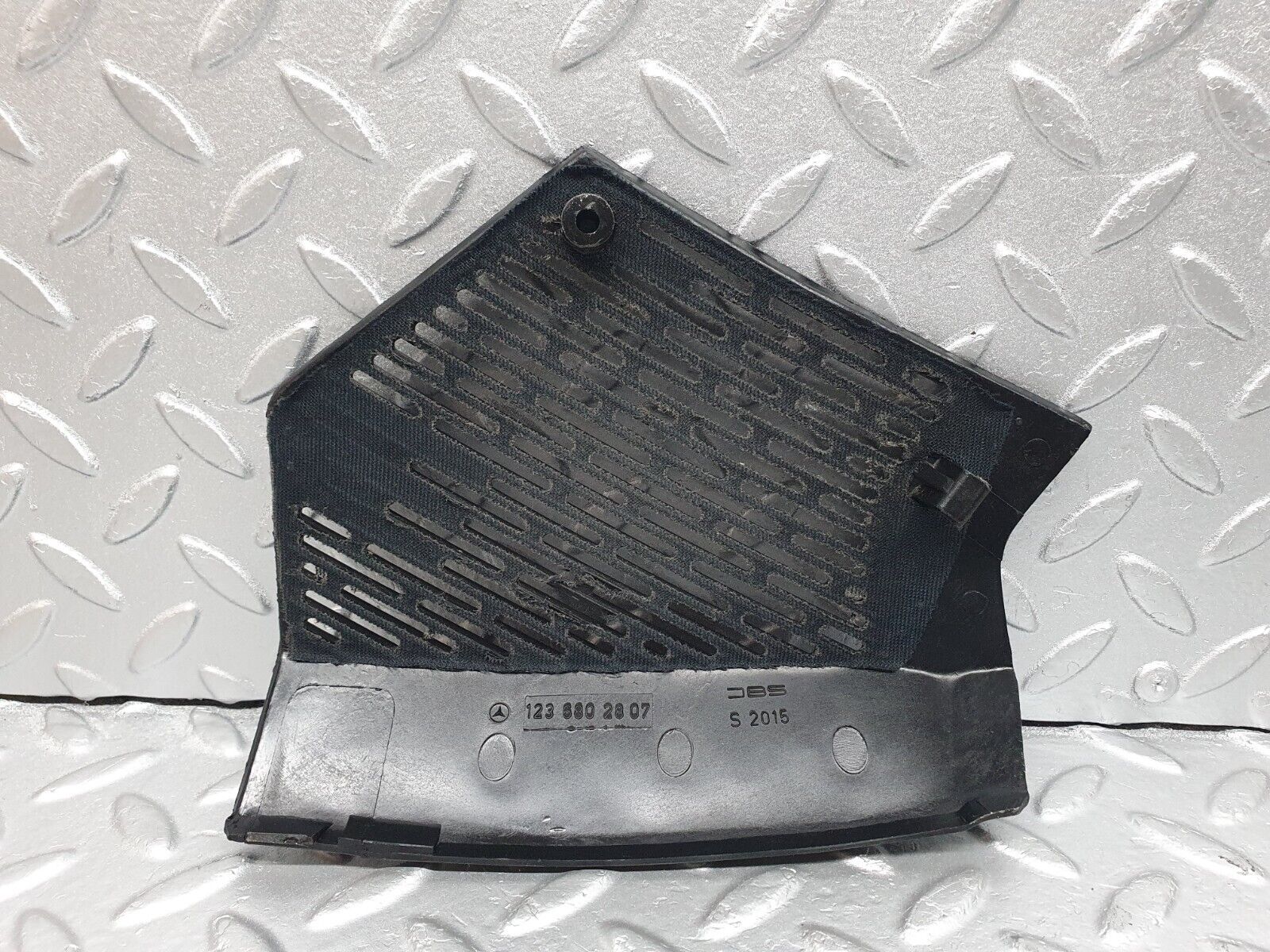 40719 Mercedes-Benz W123 300D Dashboard Speaker Covers 1236802707 1236802807