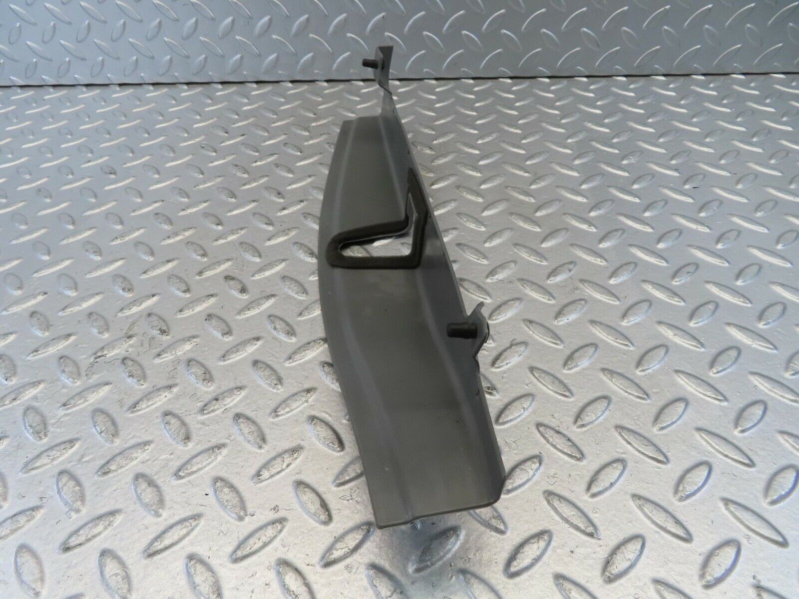 11233 Mercedes-Benz W221 S320 Front Right Door Lock Cover 2217280256