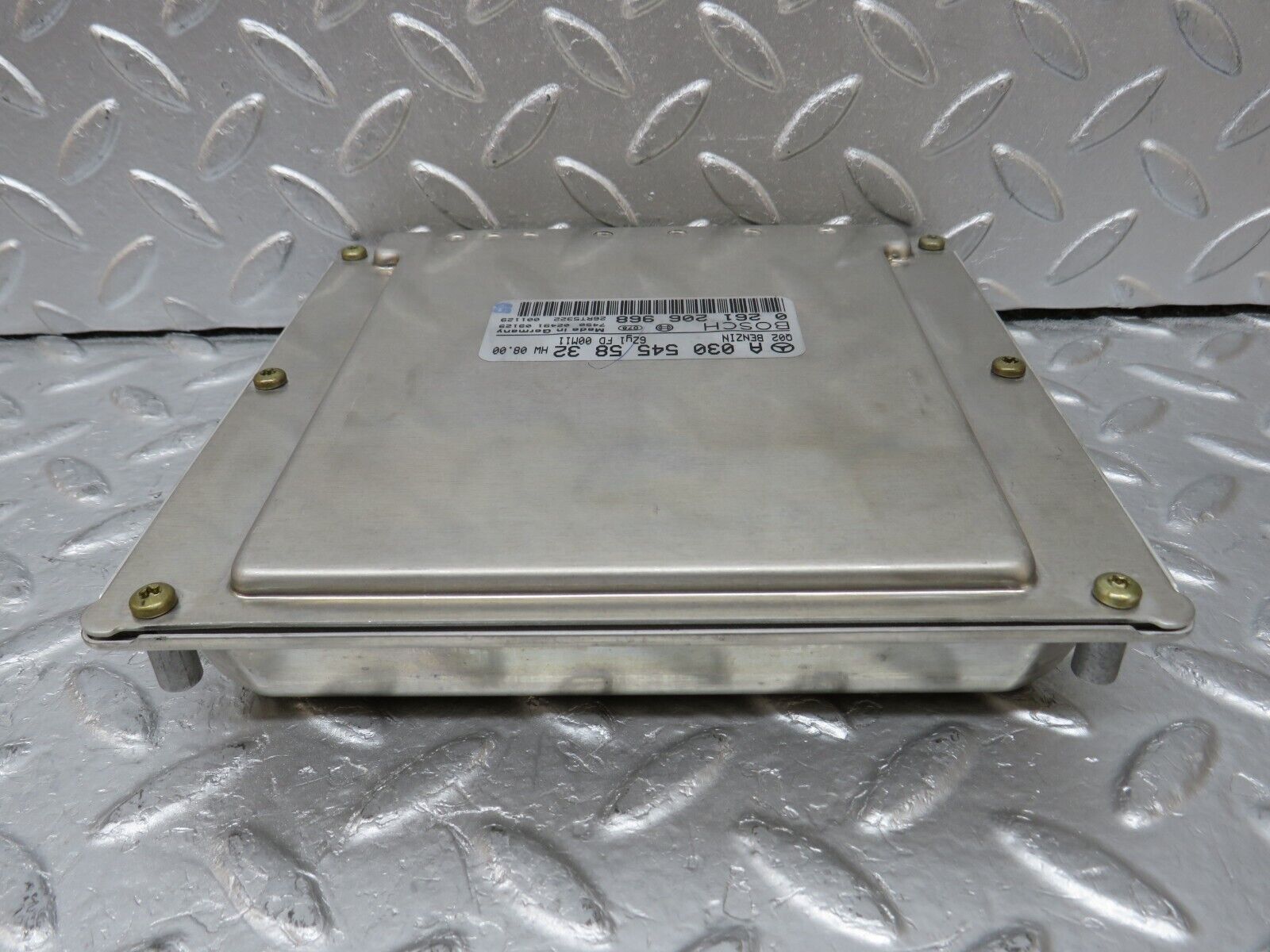 34761 Mercedes-Benz W210 320E Engine Control Unit Bosch 0305455832 0261206968