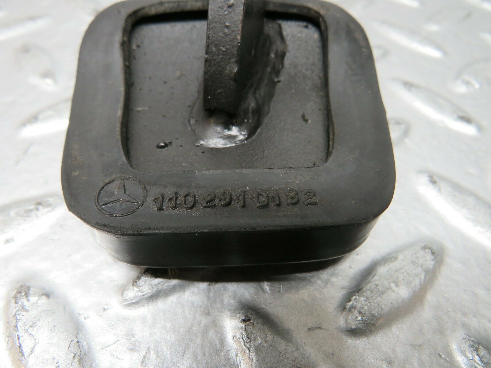 23503 Mercedes-Benz W114 280E Brake Pedal With Rubber 1102910182