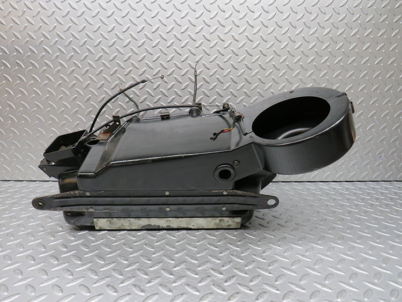 35916 Mercedes-Benz W108 Heater Box Blower Housing