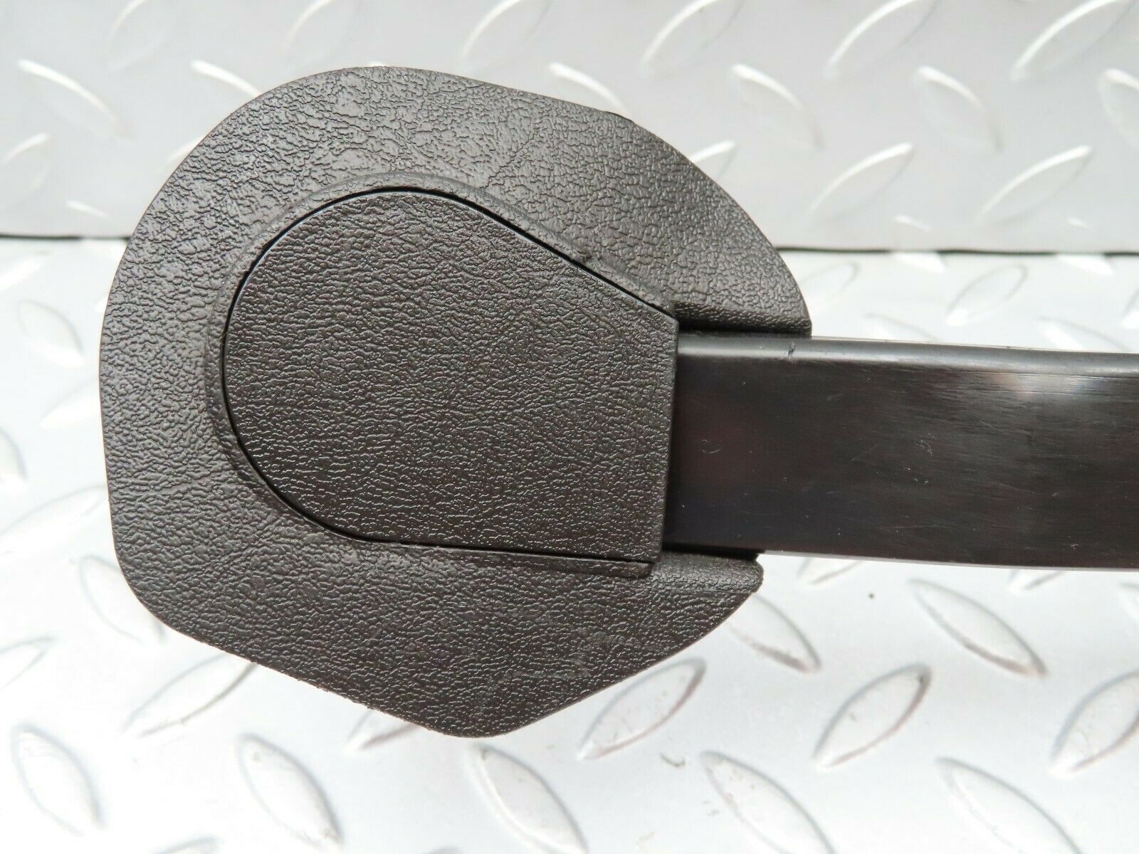 4329 Mercedes-Benz W123 230E Seat Belt Runner With Cover Right 1239192620