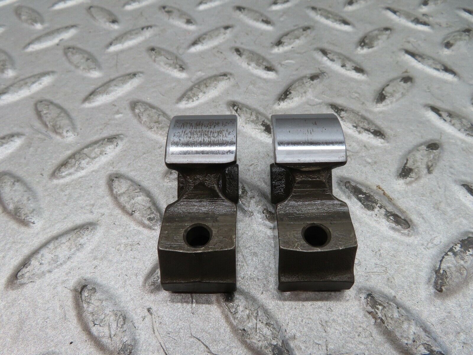 17866 Mercedes-Benz W116 450SEL Valve Rocker Arm